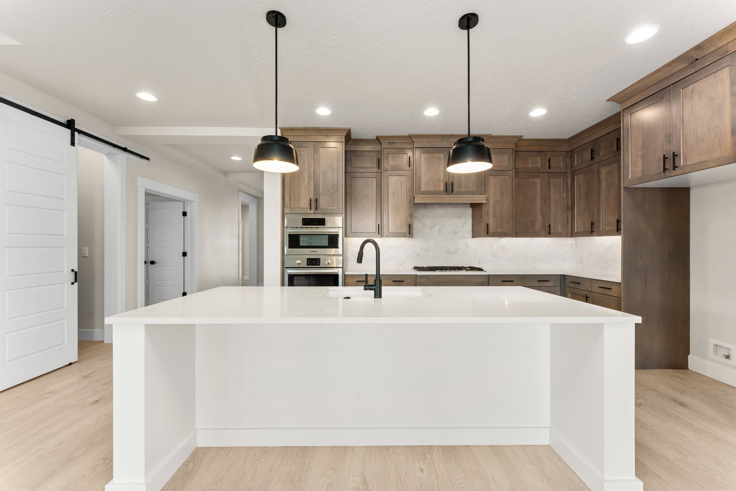 8076 Tandy Cove-29.jpg