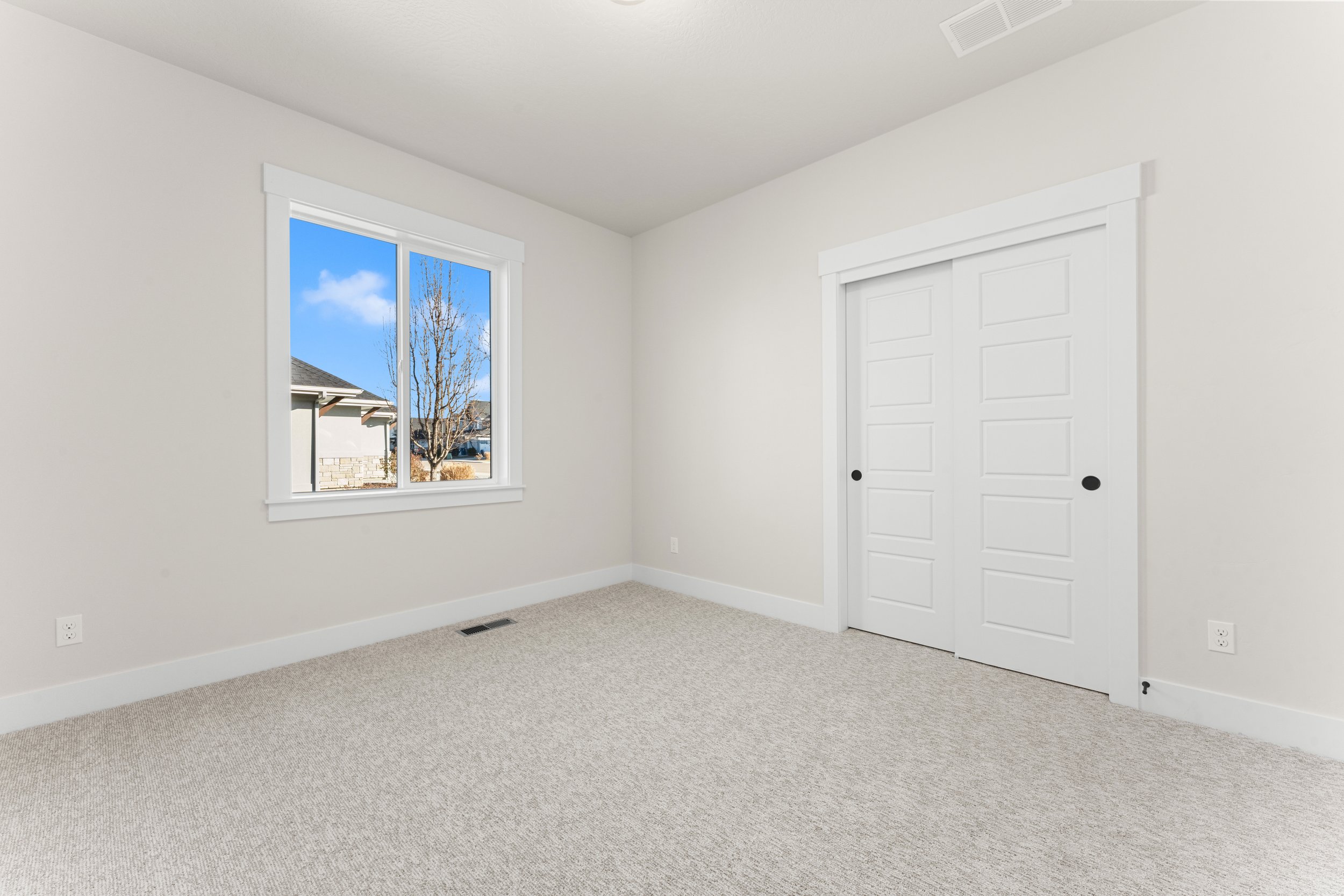 8076 Tandy Cove-14.jpg