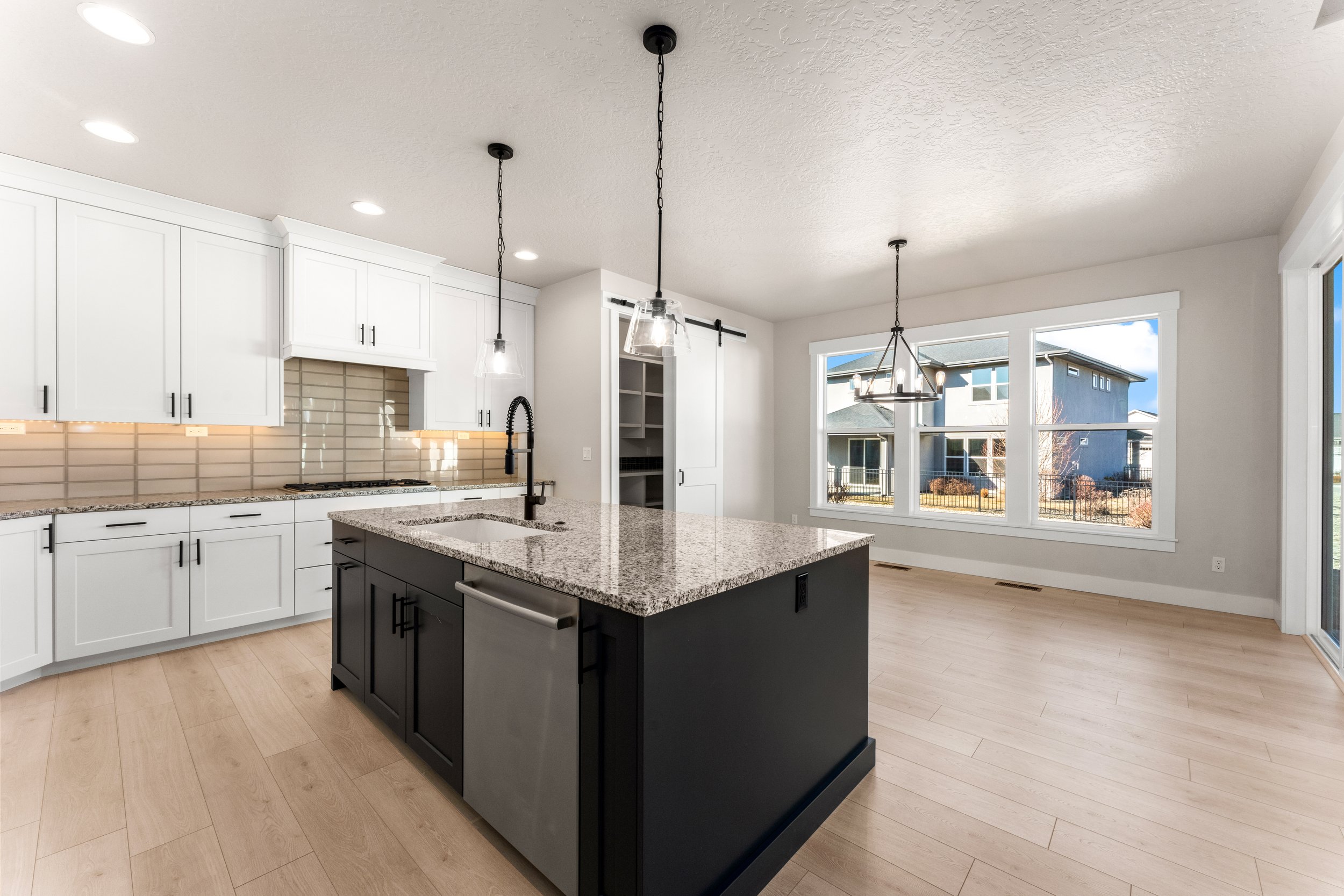 8084 Tandy Cove-28.jpg