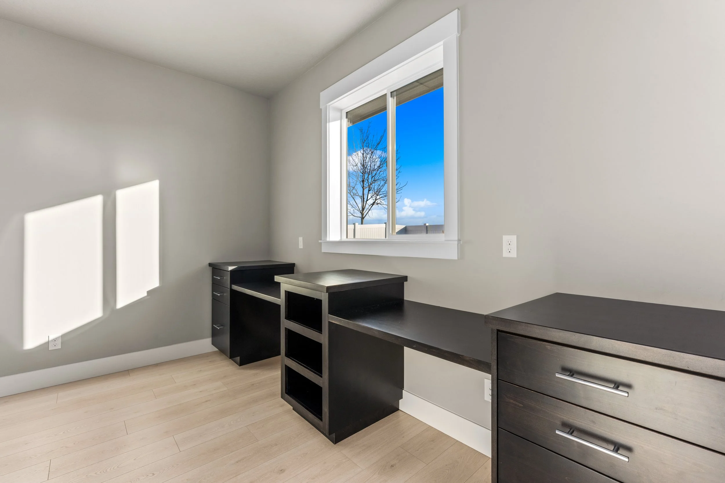 8081 Tandy Cove-27.jpg