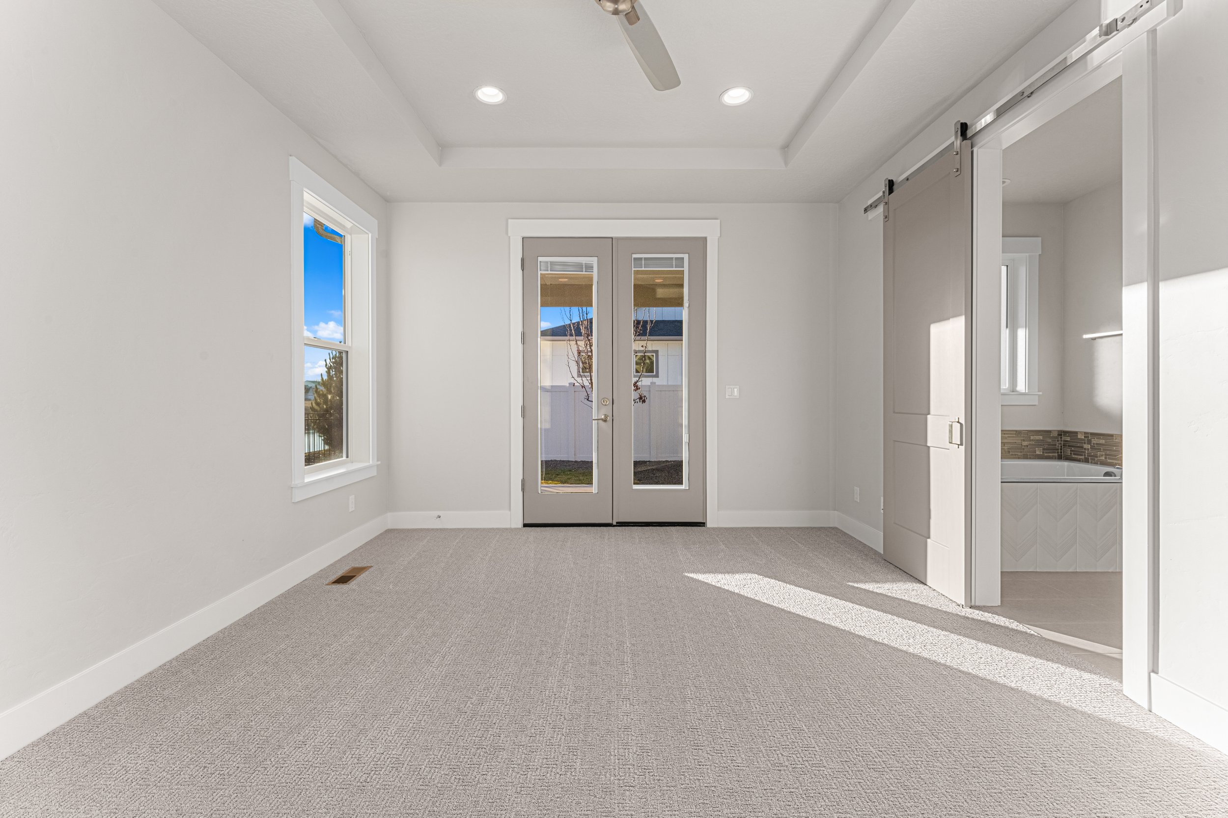 8165 Fountain Brook St-38.jpg