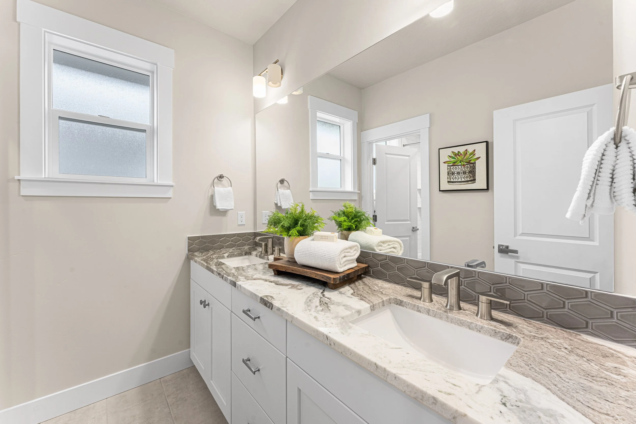 8078 Tandy Cove St-44.jpg