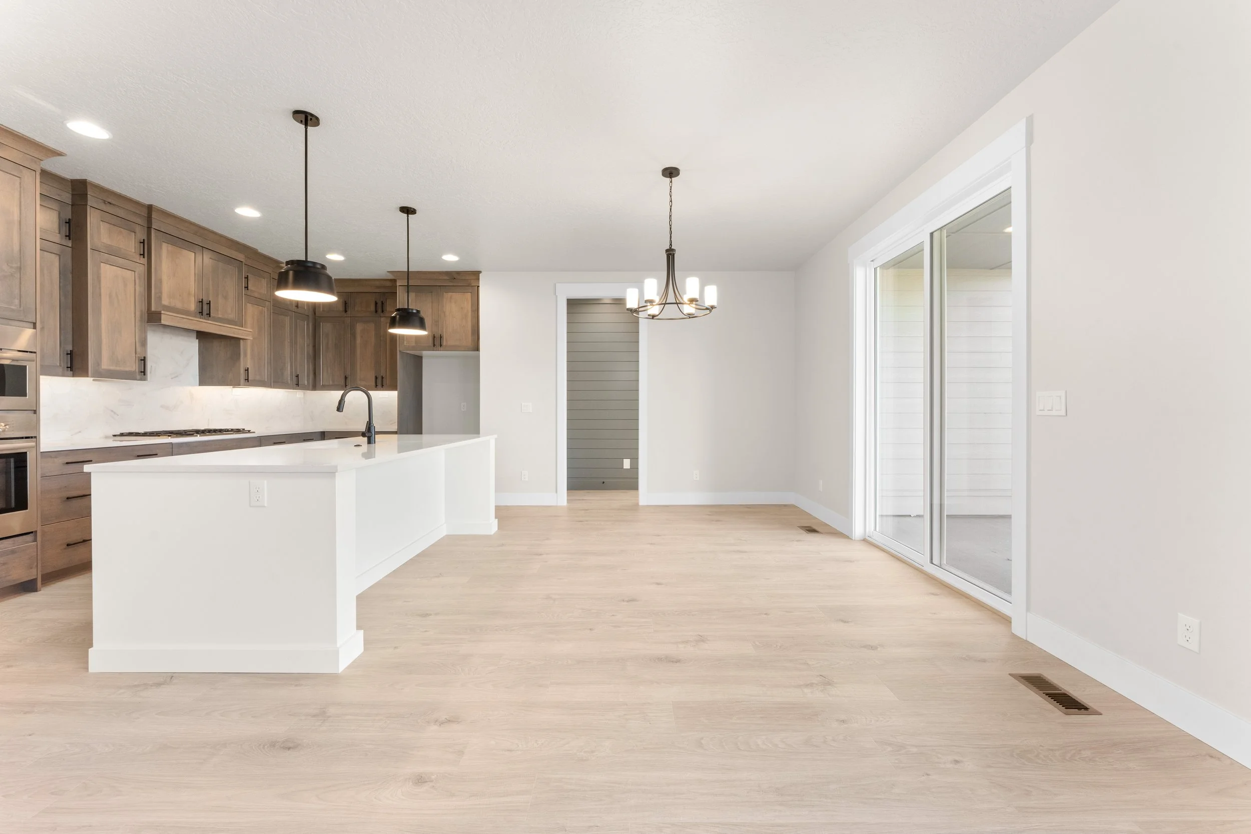 8076 Tandy Cove-25.jpg