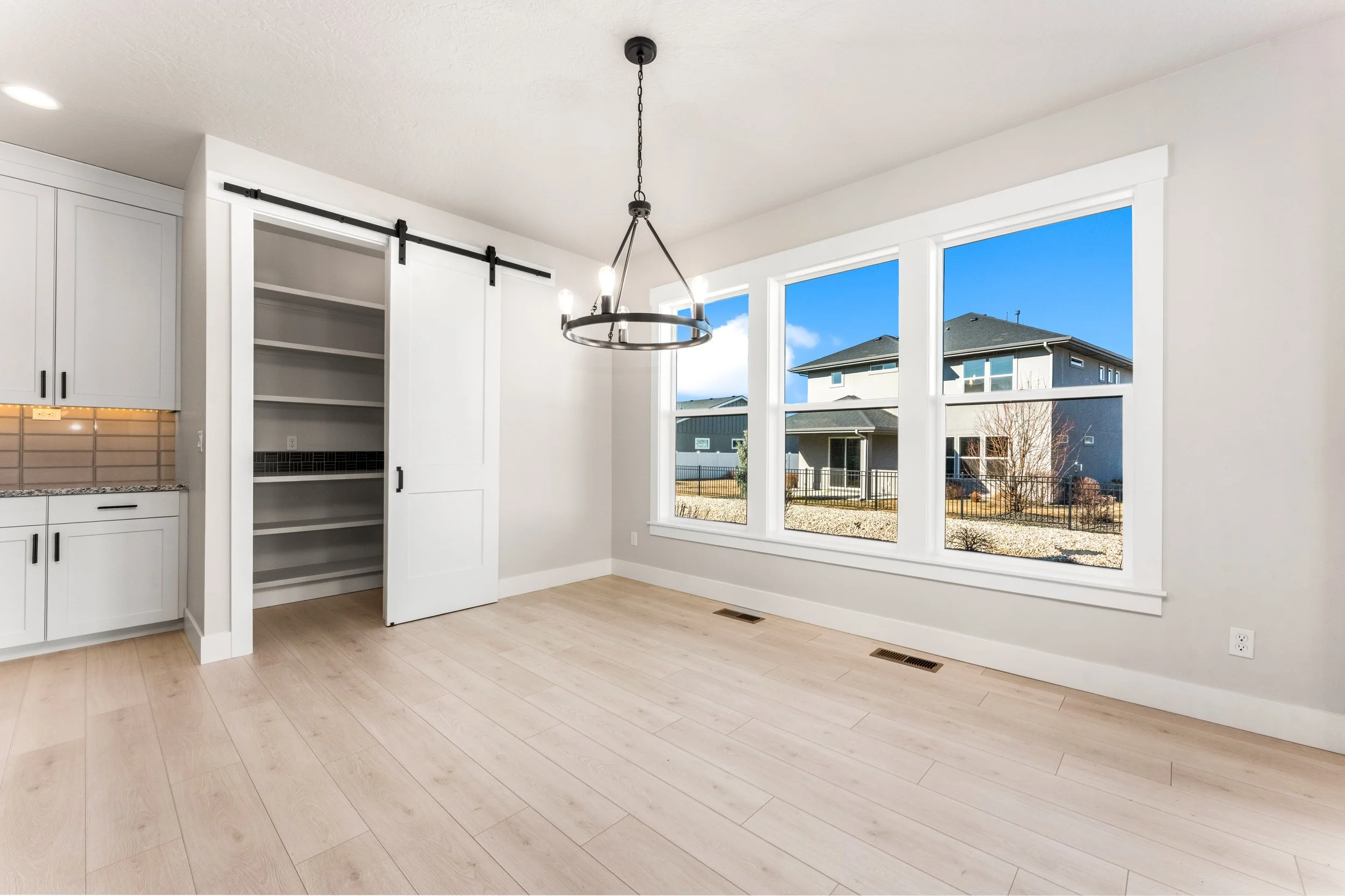 8084 Tandy Cove-20.jpg