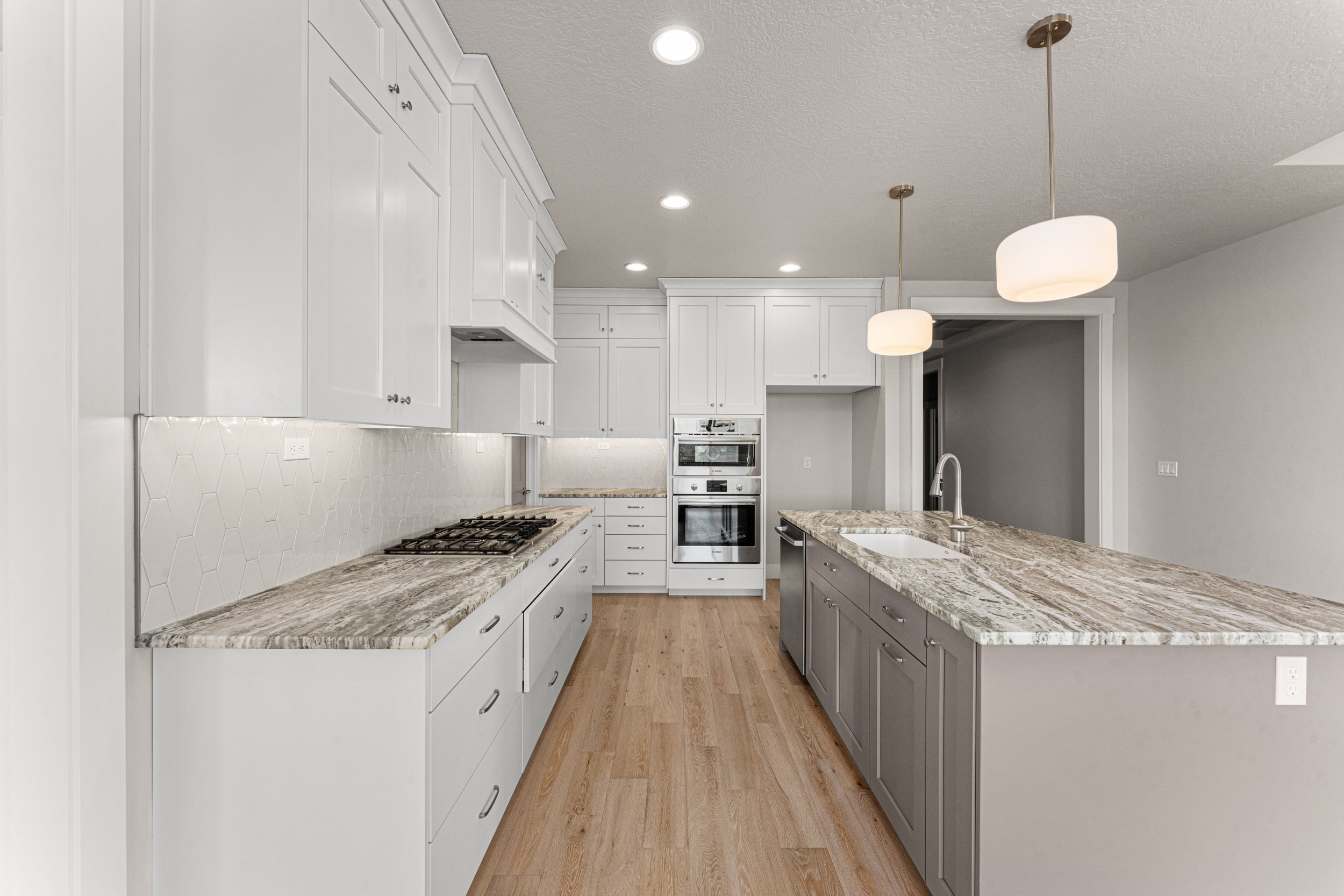 8165 Fountain Brook St-31.jpg