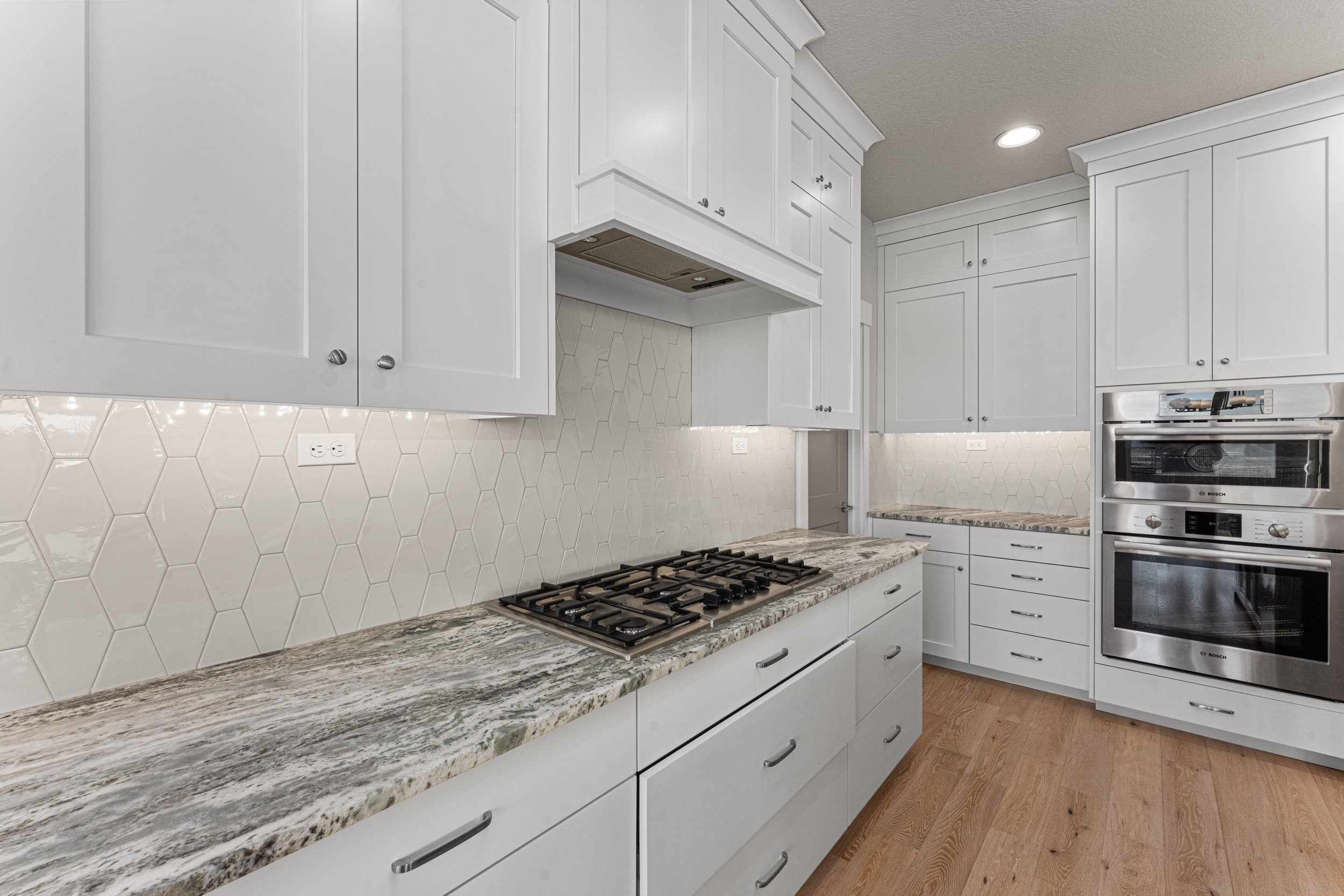 8165 Fountain Brook St-32.jpg