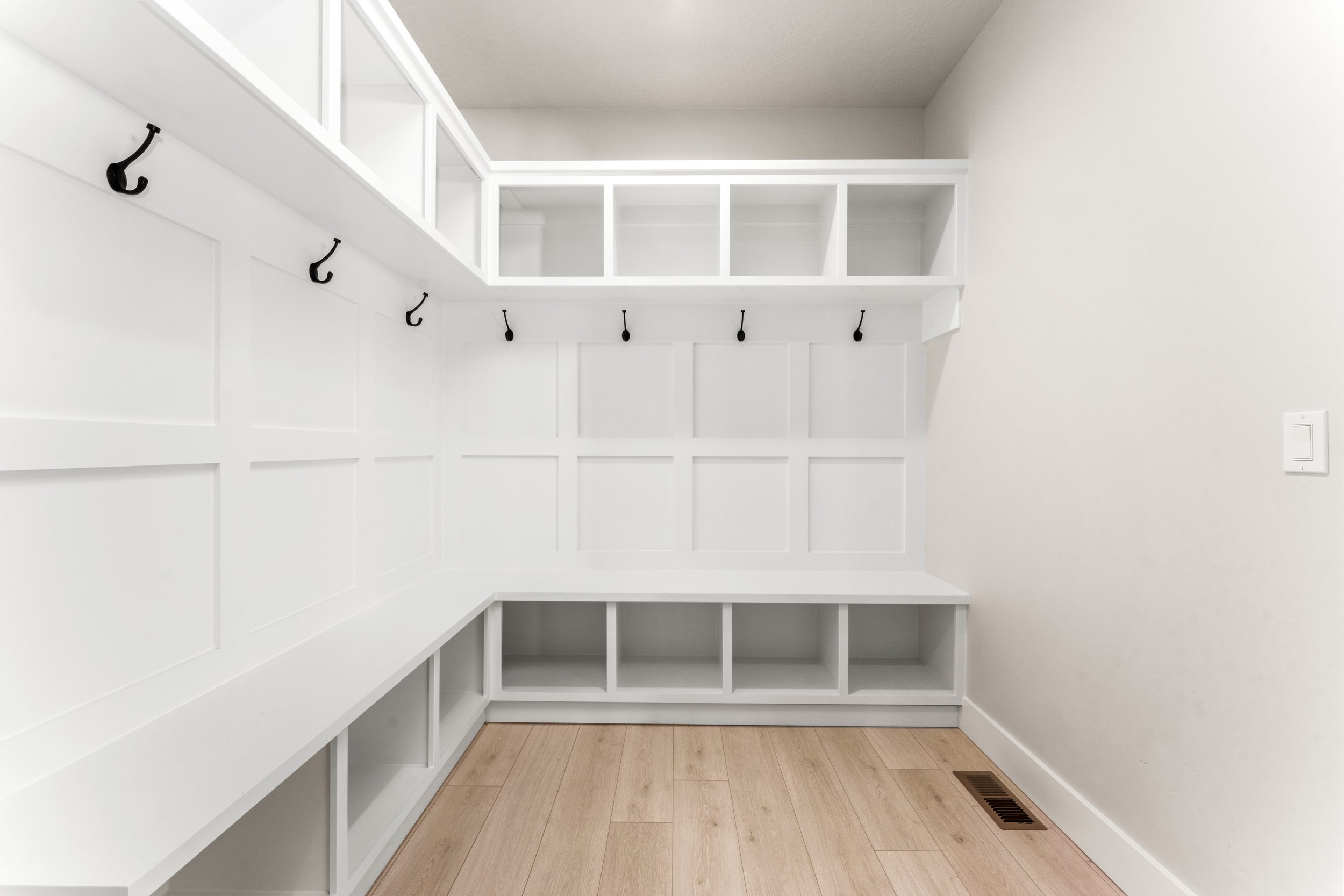 8084 Tandy Cove-32.jpg