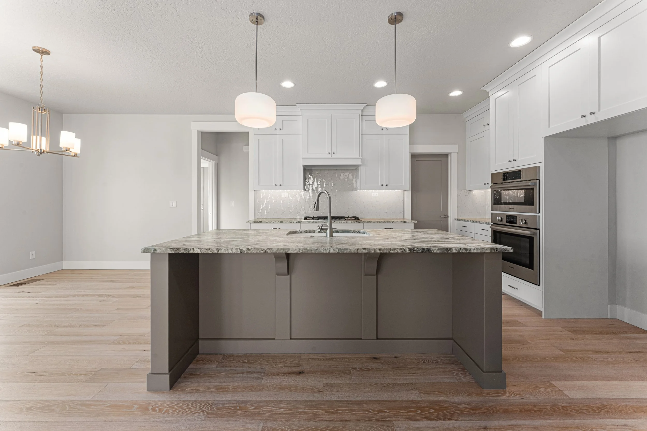 8165 Fountain Brook St-35.jpg