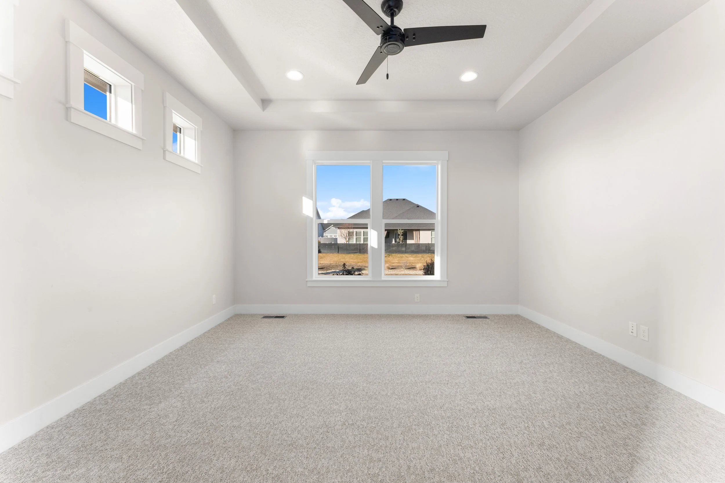 8076 Tandy Cove-37.jpg