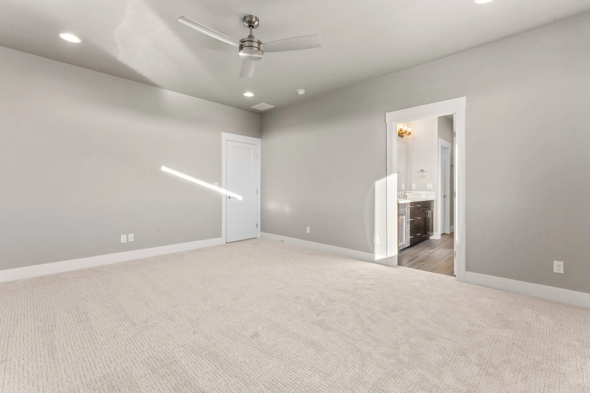 8081 Tandy Cove-32.jpg