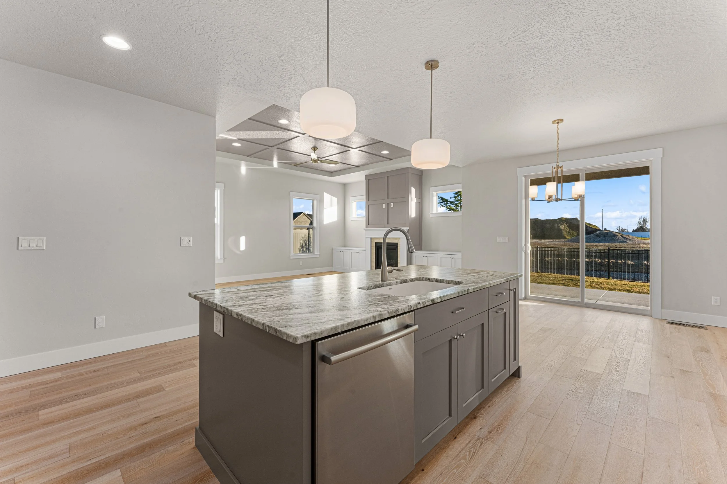 8165 Fountain Brook St-37.jpg