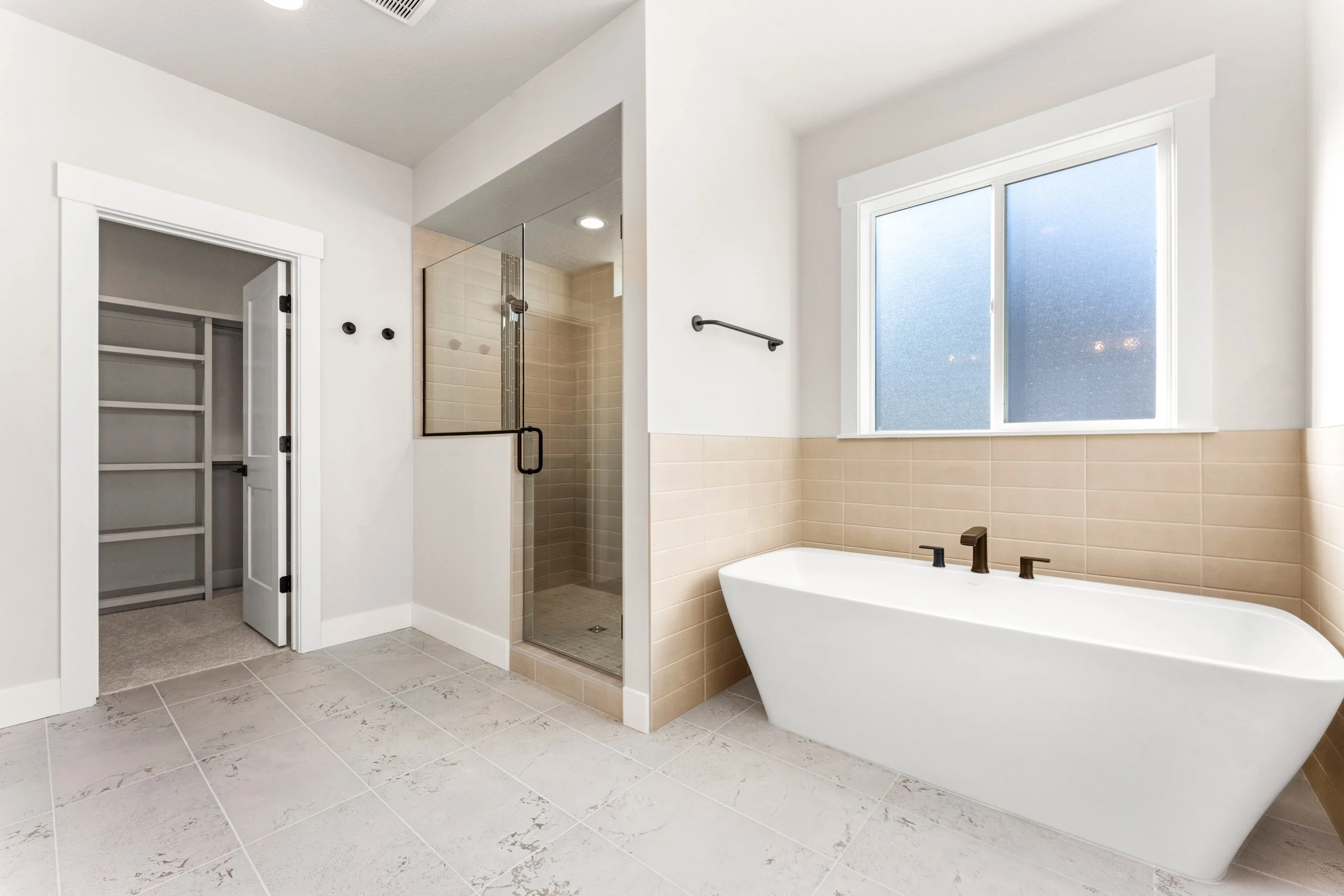 8084 Tandy Cove-40.jpg