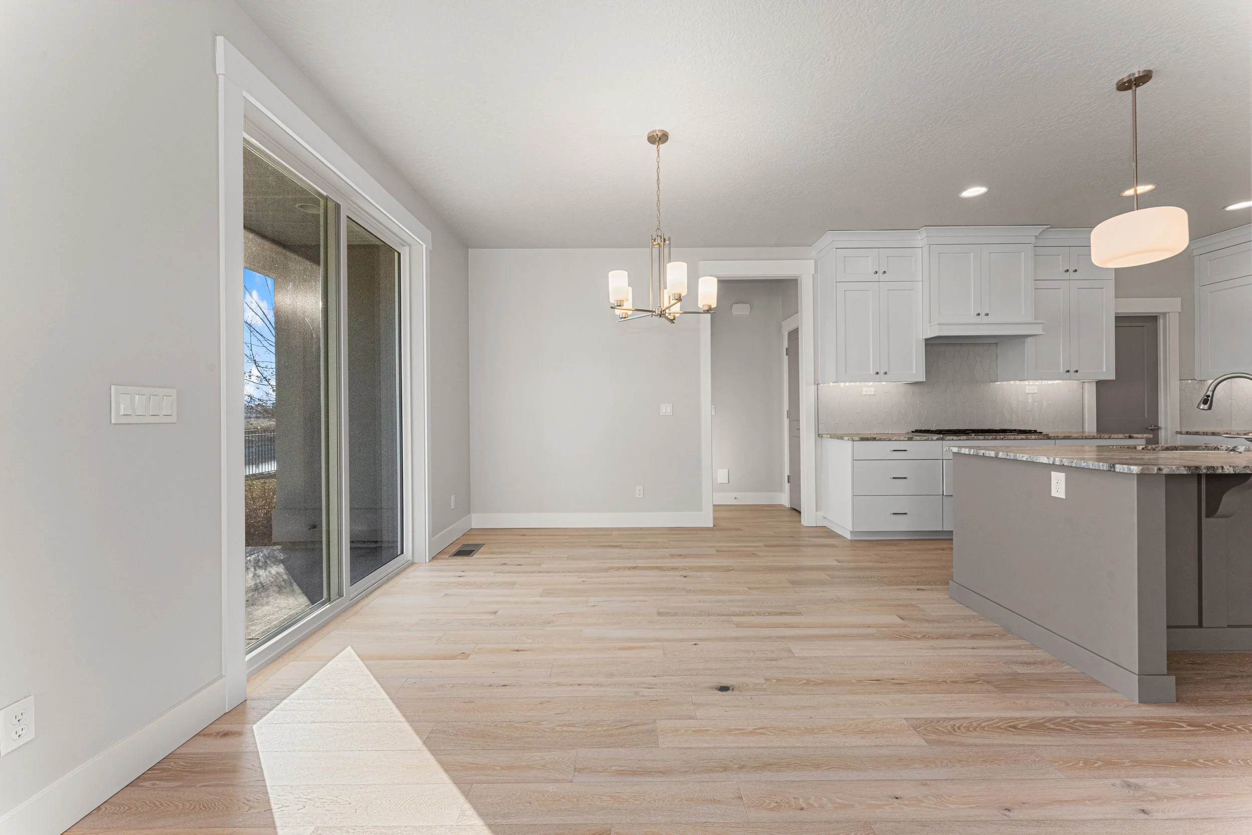 8165 Fountain Brook St-27.jpg