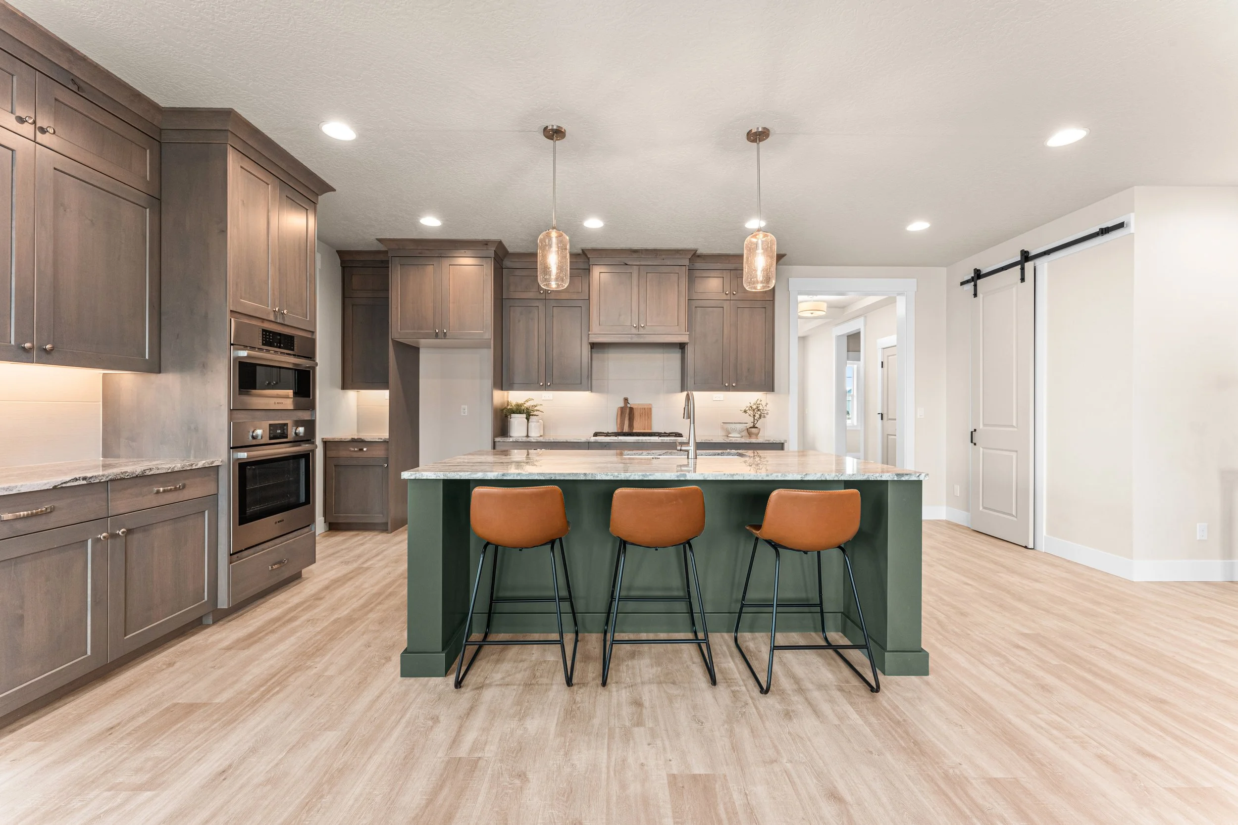 8082 Tandy Cove St-24.jpg