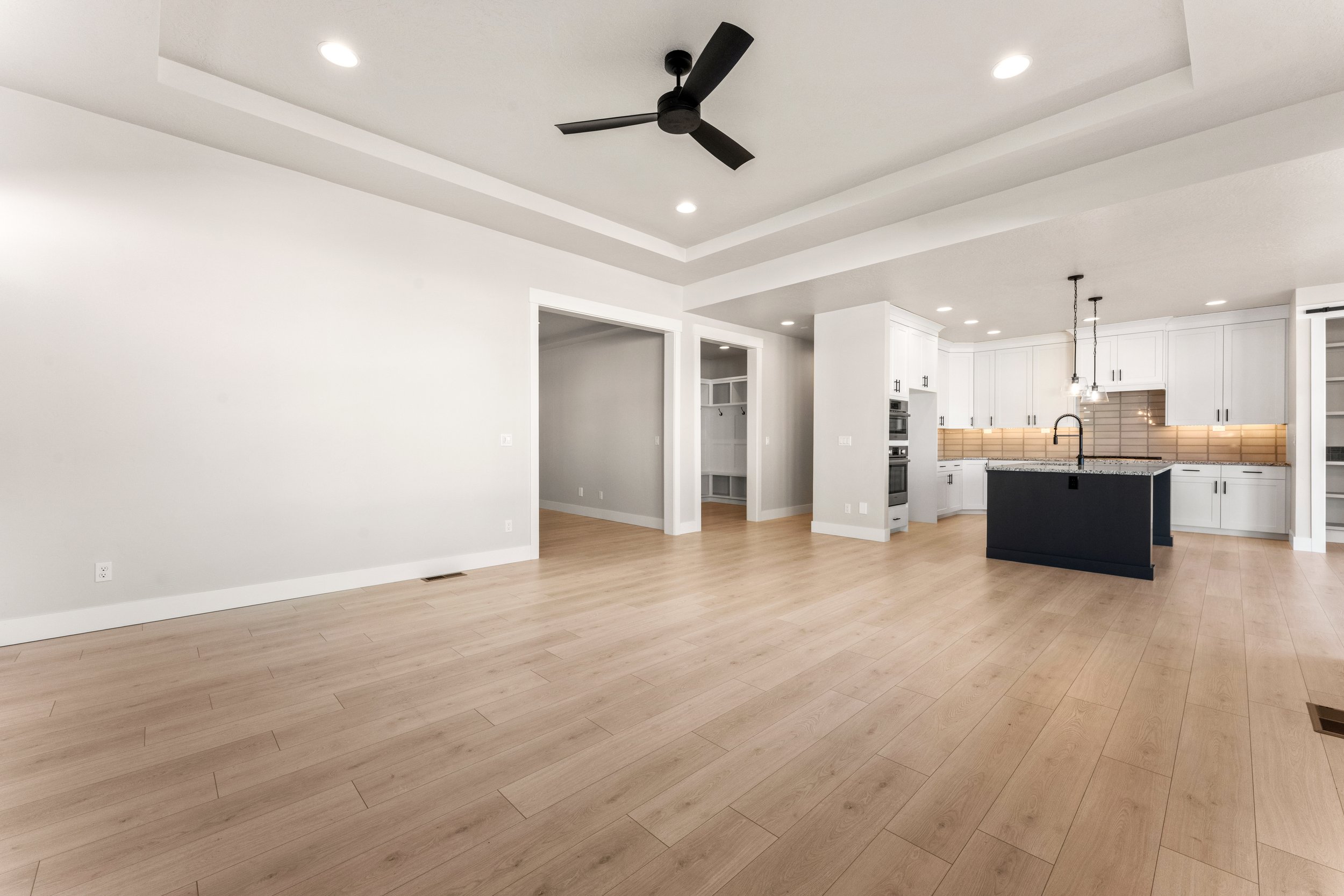 8084 Tandy Cove-19.jpg