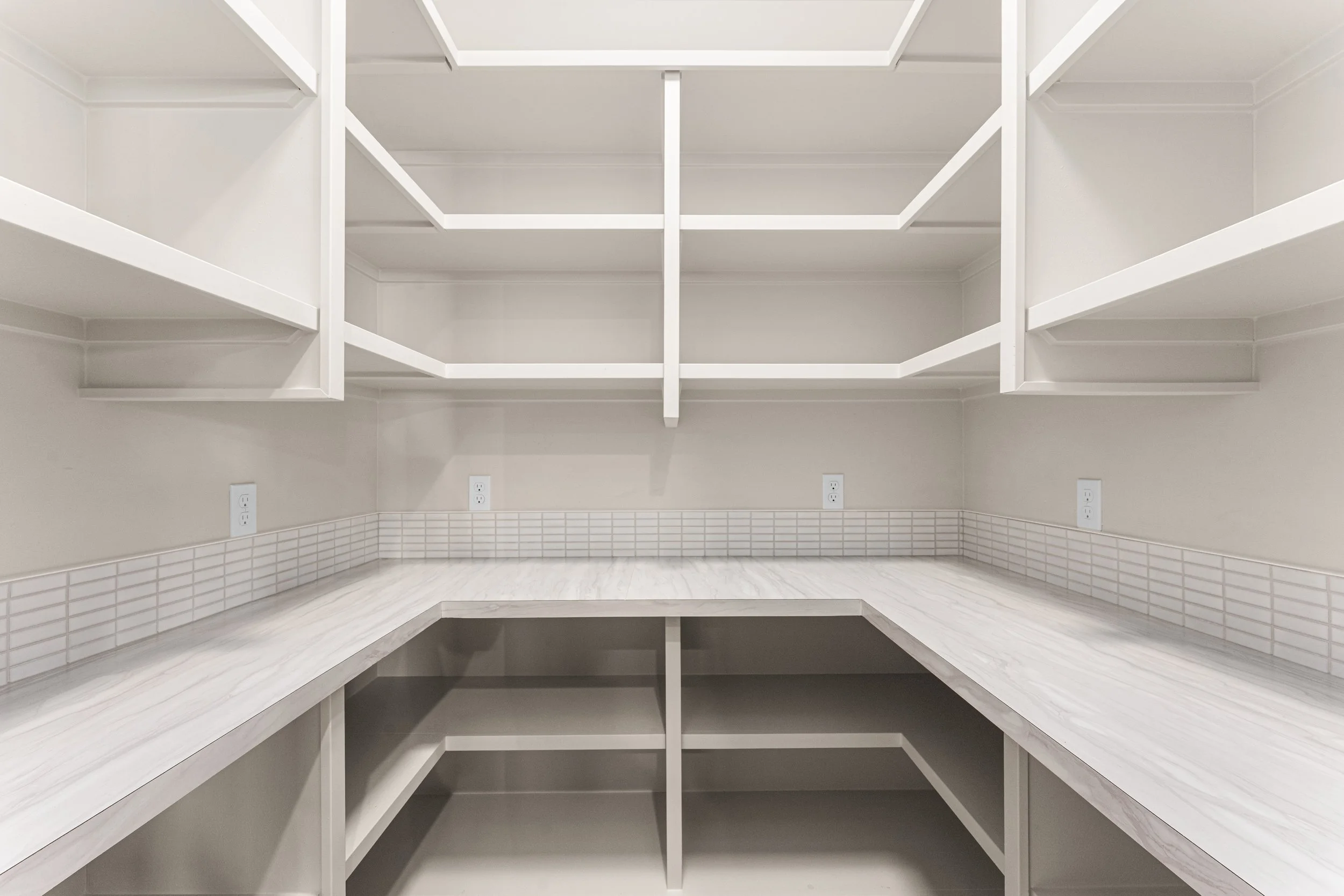 8082 Tandy Cove St-14.jpg