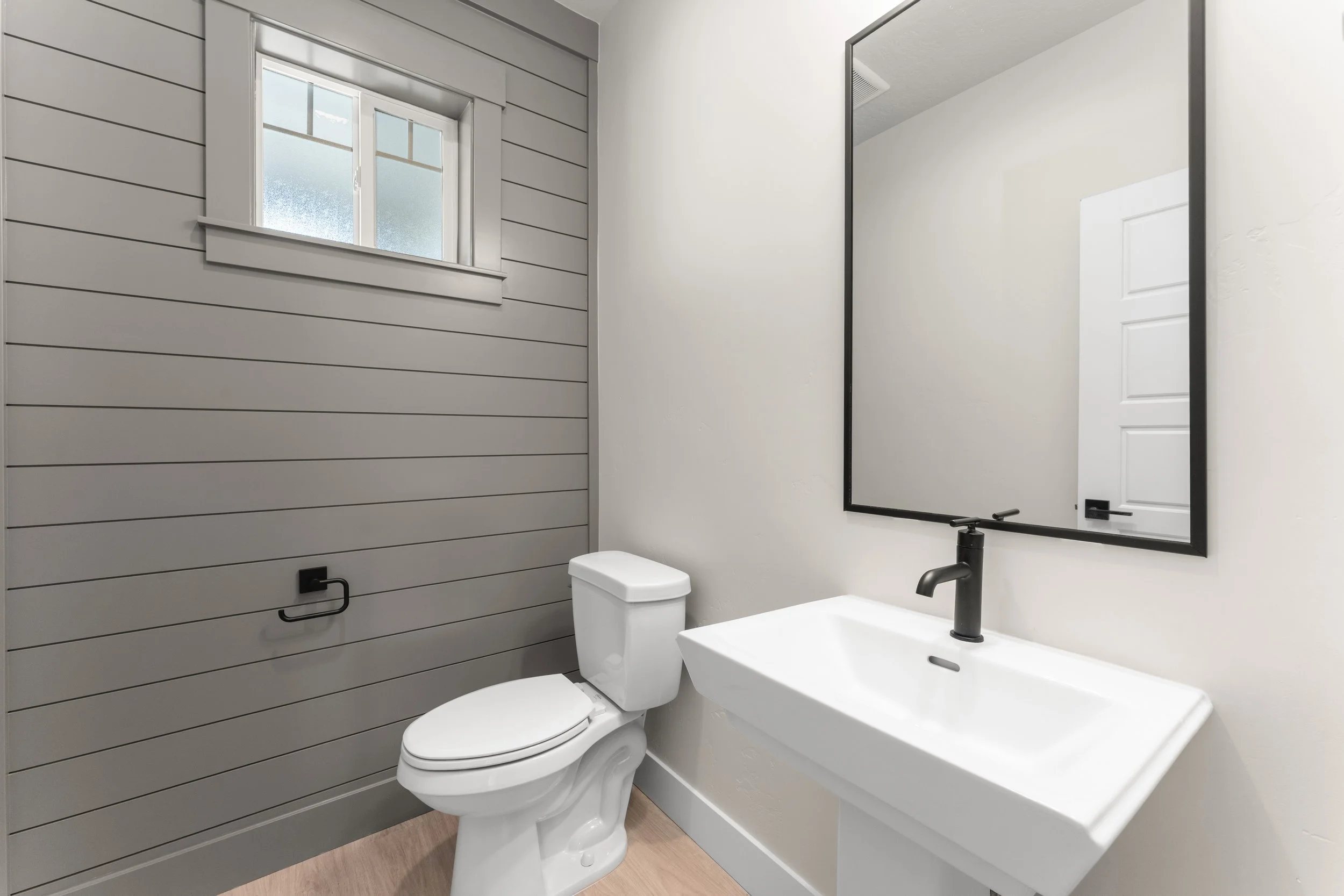 8076 Tandy Cove-16.jpg