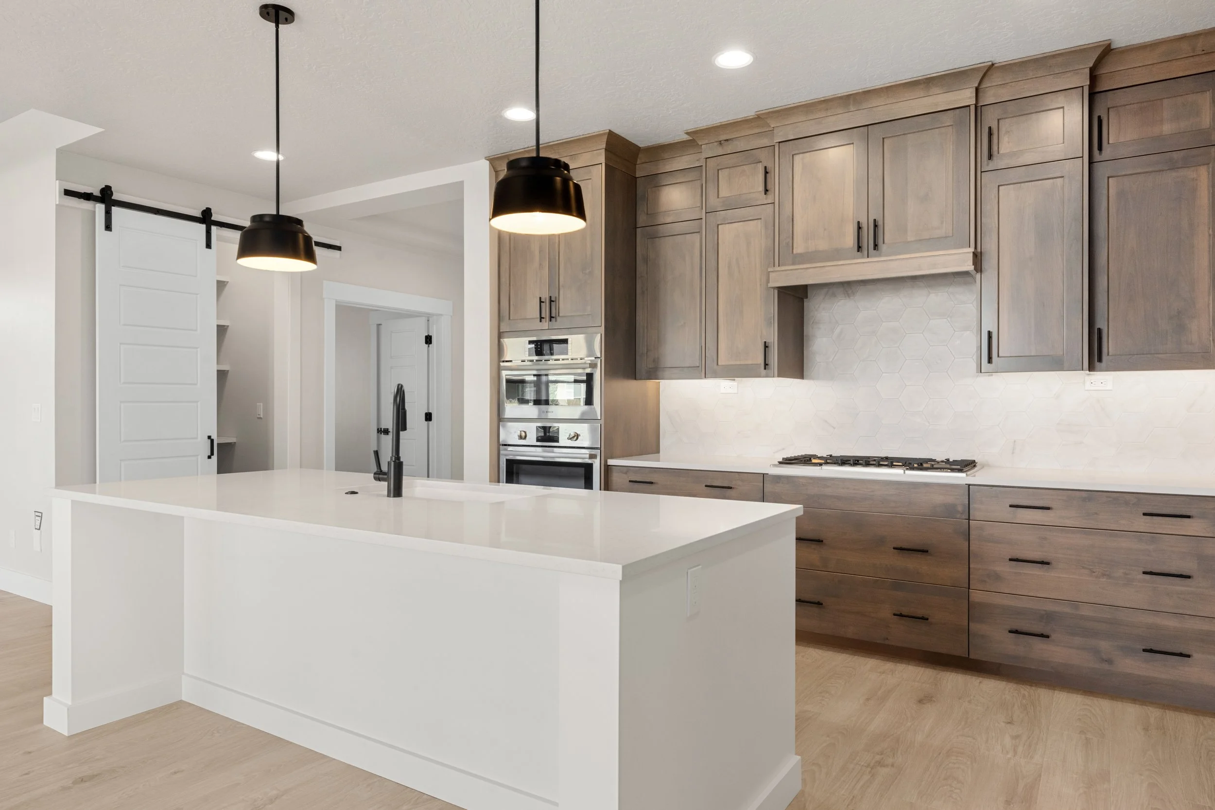 8076 Tandy Cove-34.jpg