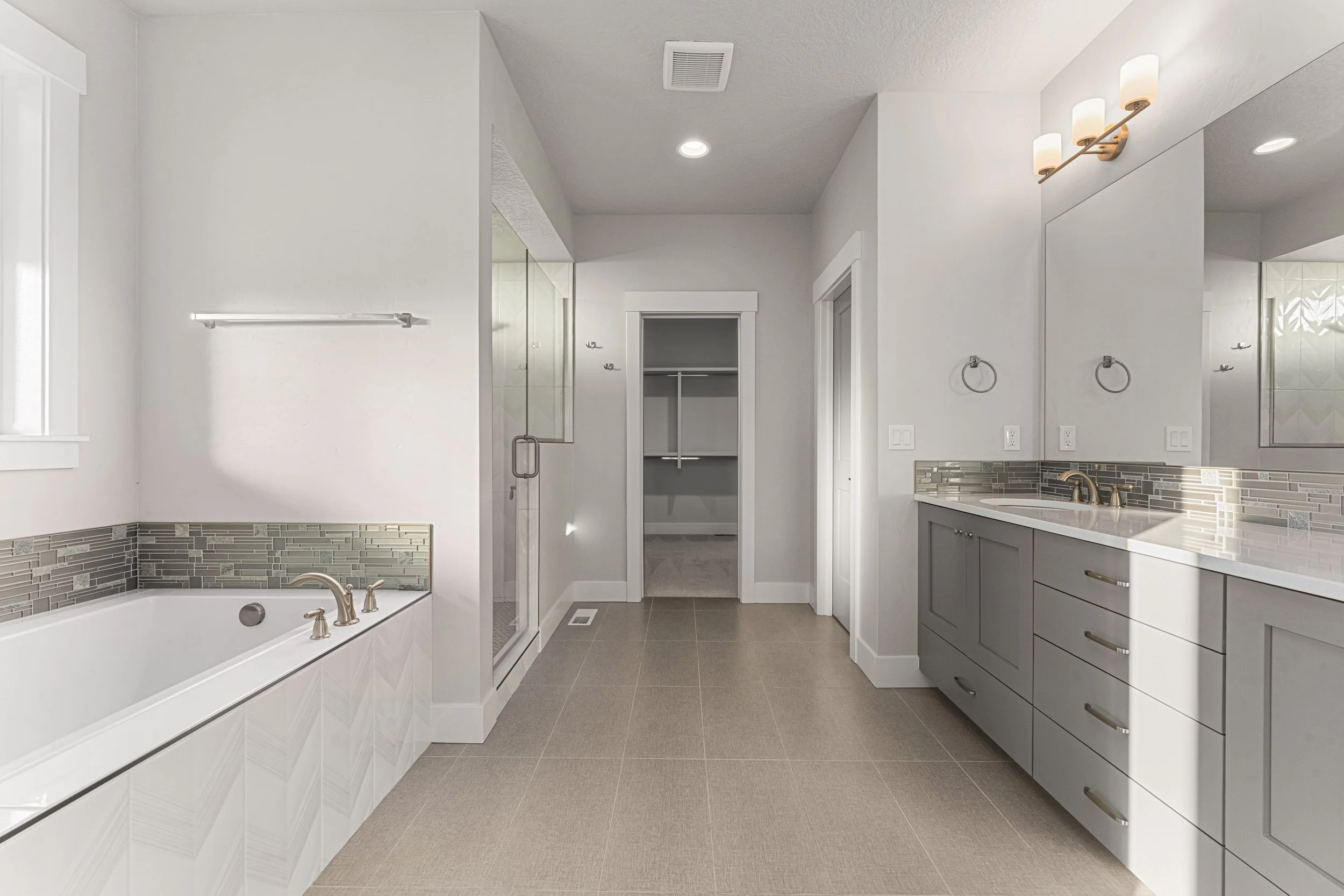 8165 Fountain Brook St-41.jpg