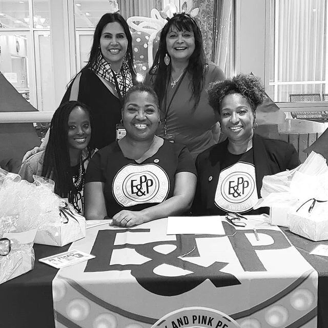 Ebony and Pink Pearls is so excited to build a partnership with Los Angeles County Department of Children and Family Services(DCFS). This year at the Sante Fe Spring Teen Club Center, we gave away 50 gift boxes to girls ages 11-18 in the Foster Youth
