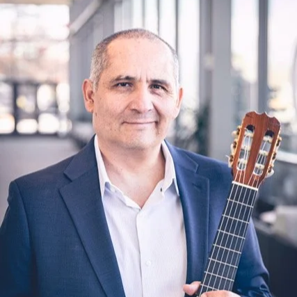 Sergio Frias Community Concert