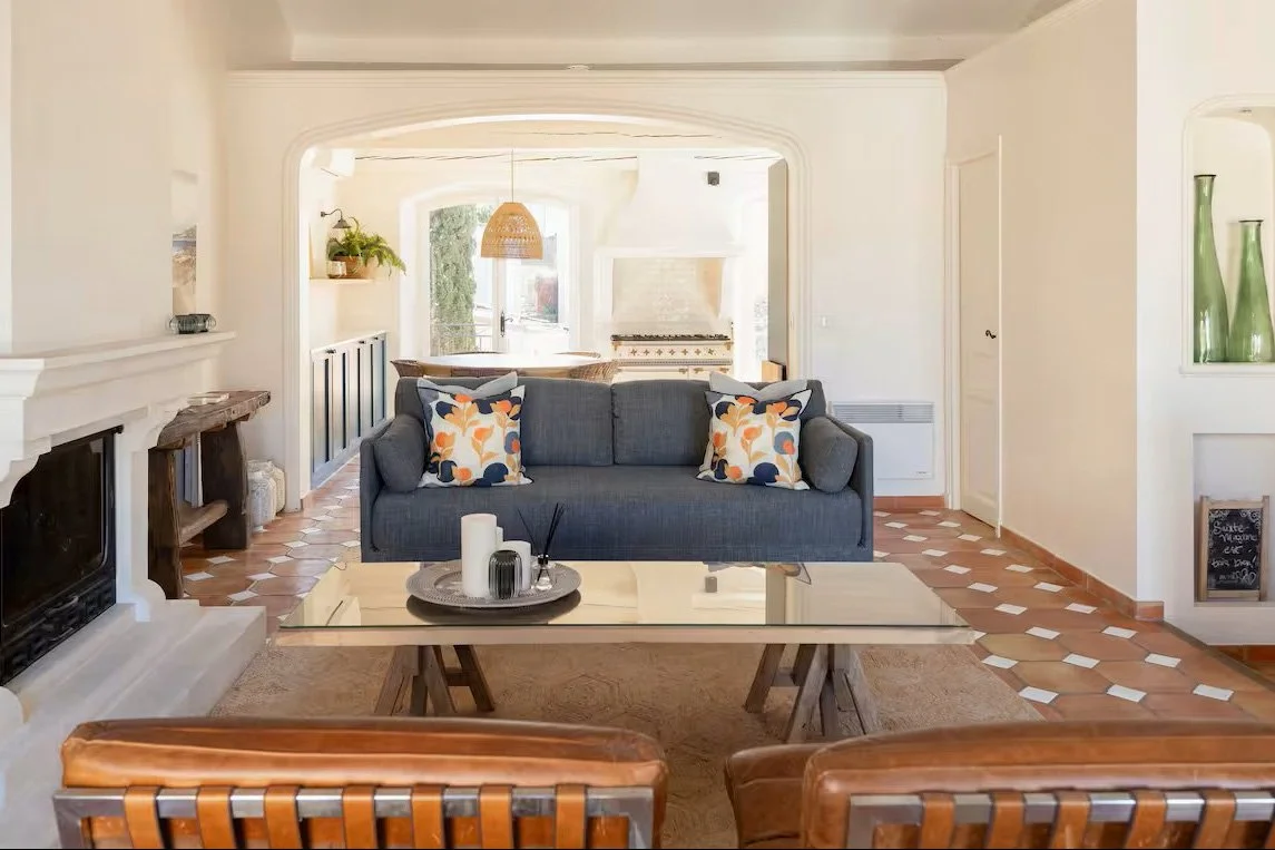livingroom1.jpg