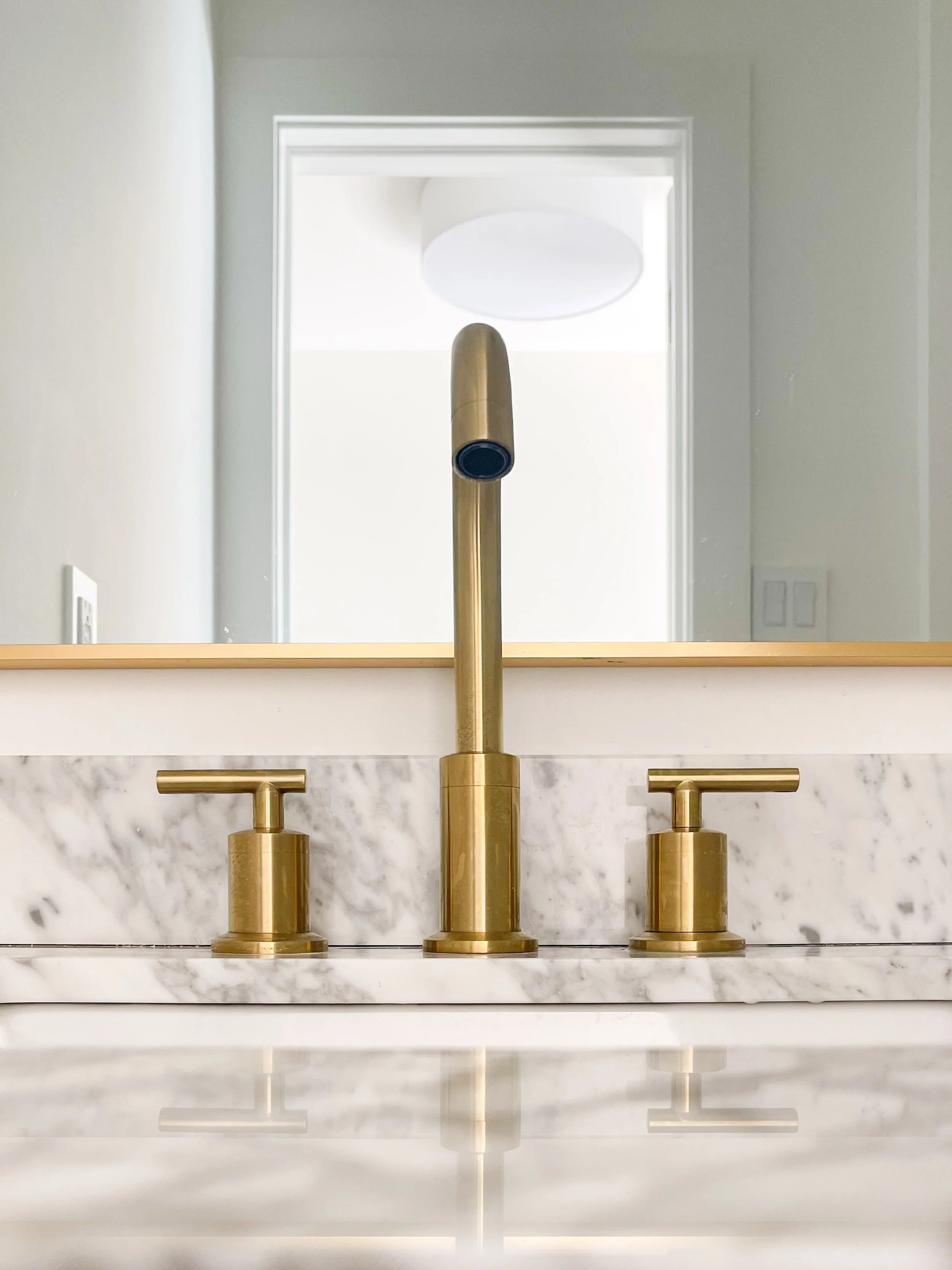 Palmer - Powder Room