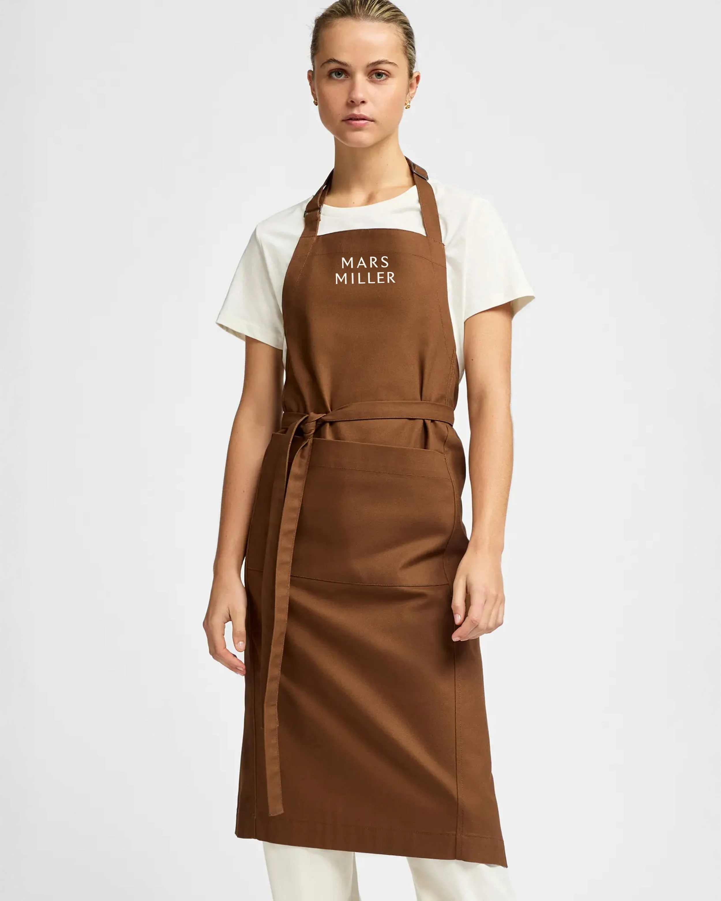 brandworks-marsmiller-apron-01.jpg