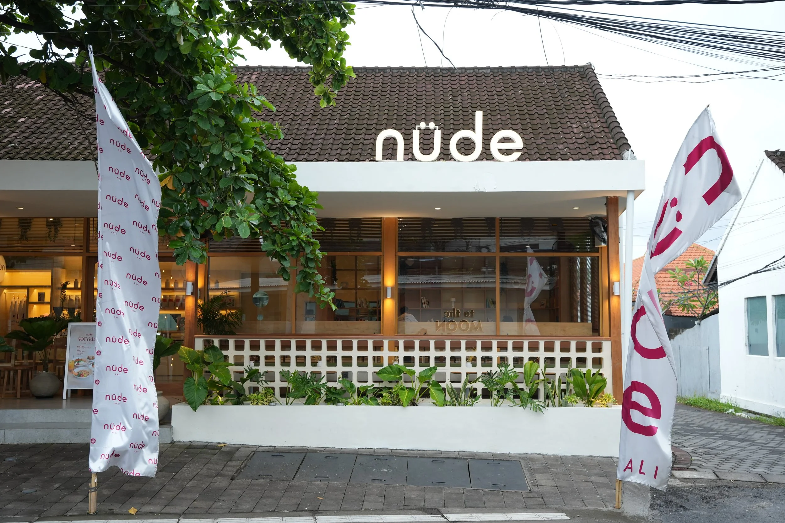 Nude Umalas (Interior)