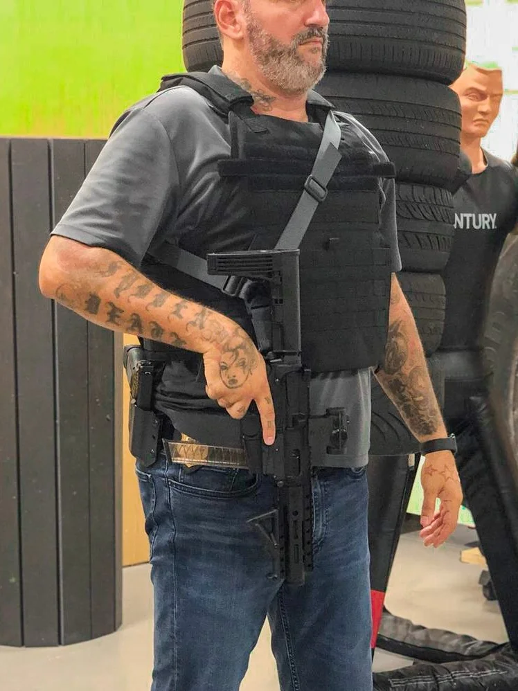 tactical+molle+pic+4.jpg