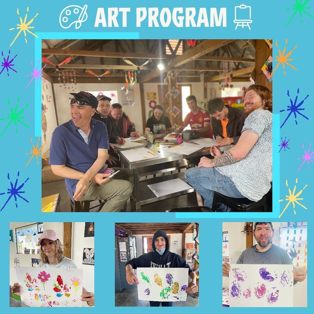 Happy Friday Everyone! 🌻

Our participants have had a very creative end to the week in our Art Program! 🖌️

We are so lucky to have some very talented and artistic staff members among us that have been running regular art classes for our participan