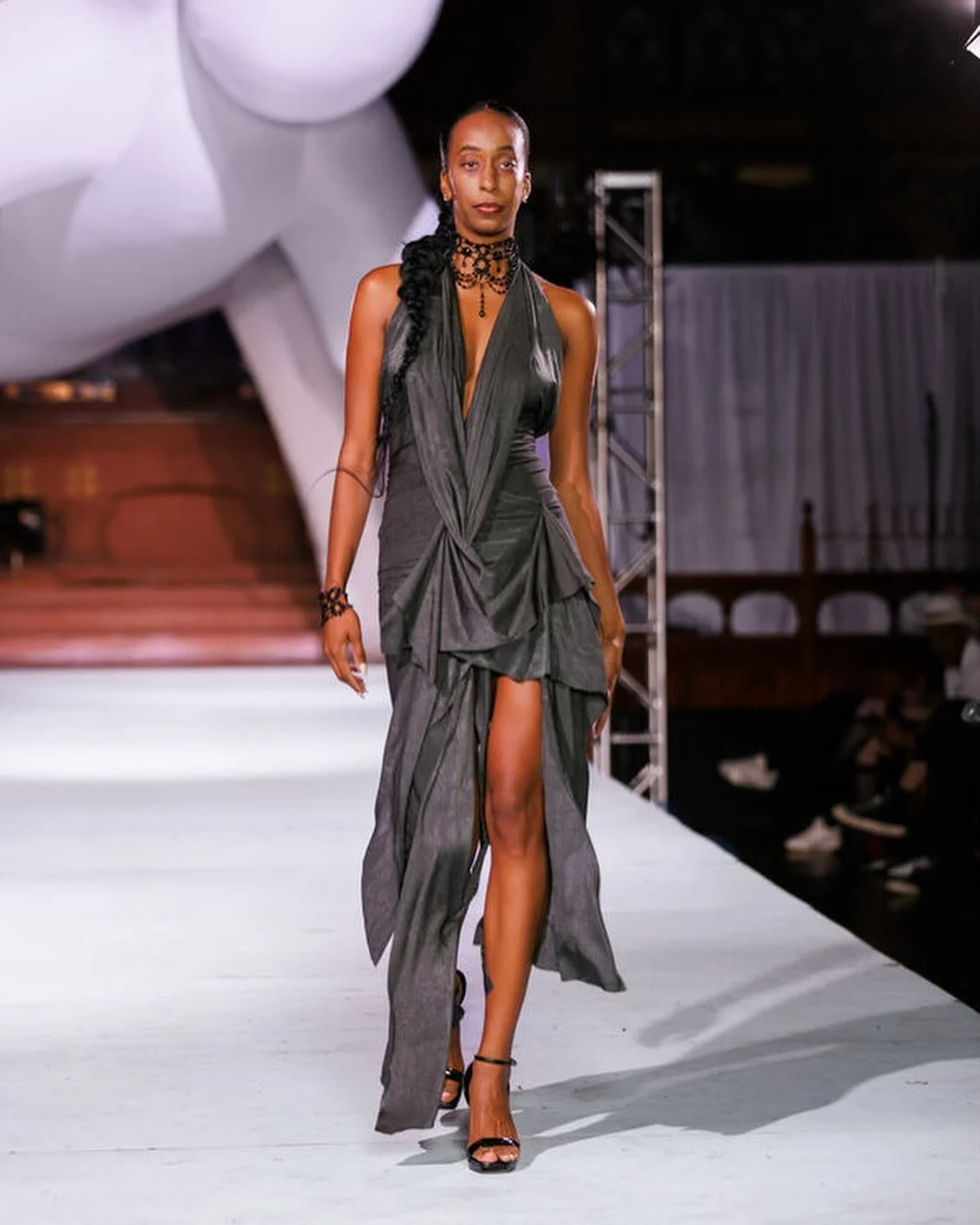 DOLOR WORLD LOOK 10 
Deep Green Plunge Wrap Dress 
Model @darajazra 
Photographer @theoxproject
Host @antixartfest @casscellina
Hair and Makeup @sexyscalps @kristinkaide 
Styling @aasaulen @o.kusio  @friendlybitchh 
Producers @benji.hamgeri @itsdolll