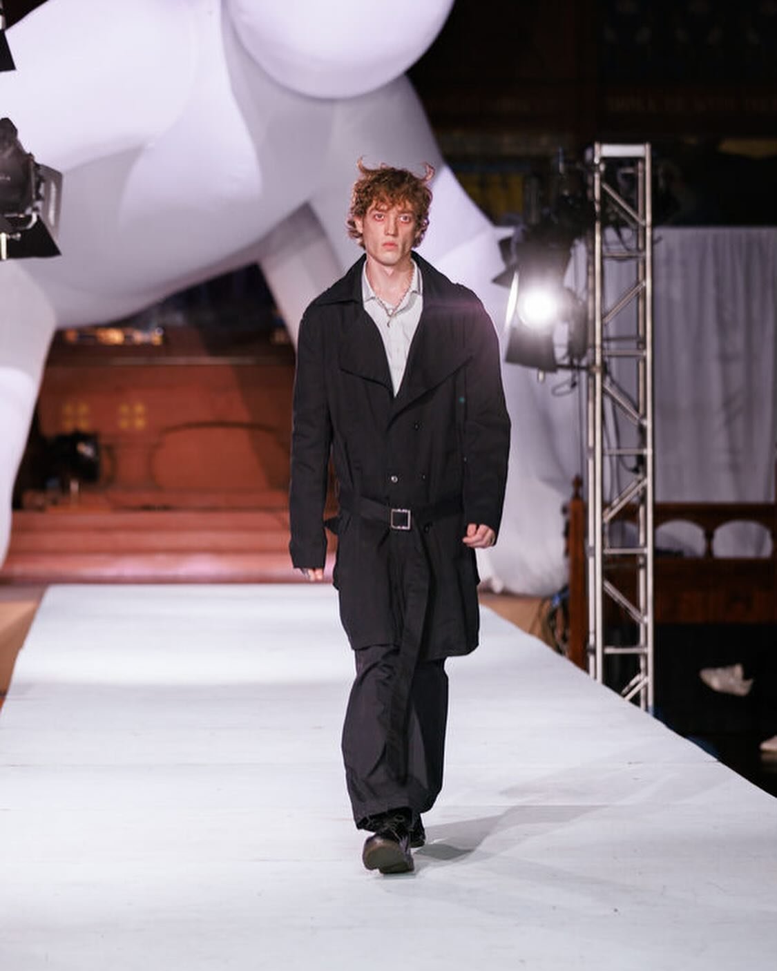 DOLOR WORLD LOOK 16 
Heavyweight Denim Military Trench paired with our Double Waisted Poplin Cargo Pant 
Model @_jamescline 
Photographer @theoxproject
Host @antixartfest @casscellina
Hair and Makeup @sexyscalps @kristinkaide 
Styling @aasaulen @o.ku