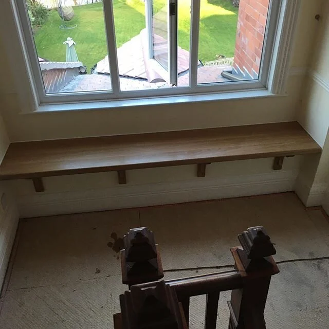 Custom made landing seat/bench to replace the existing one in this very old property.
The additional extras included the seat to be deeper bringing it inline with the front recess on the right and custom gallows brackets to support the additional ove