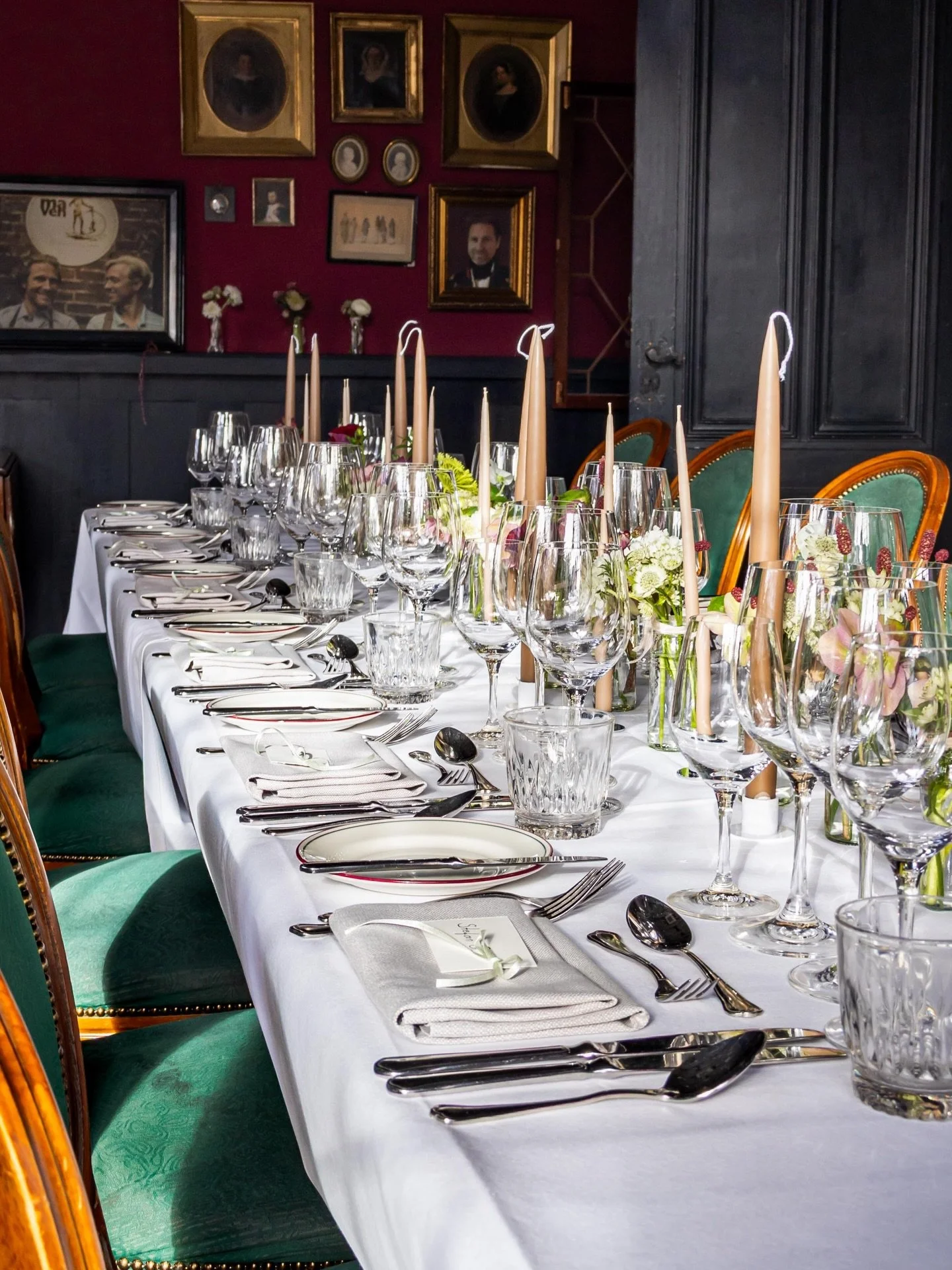 Winemakers Dinner hos Maven🍷
Torsdag d. 5. marts 2026 kl. 18.00 inviterer @patrio_vin til en eksklusiv aften med Bock Winery i den smukke mindestue p&aring; Maven.

Gl&aelig;d dig til snack og 4 serveringer ledsaget af 7 n&oslash;je udvalgte vine fr