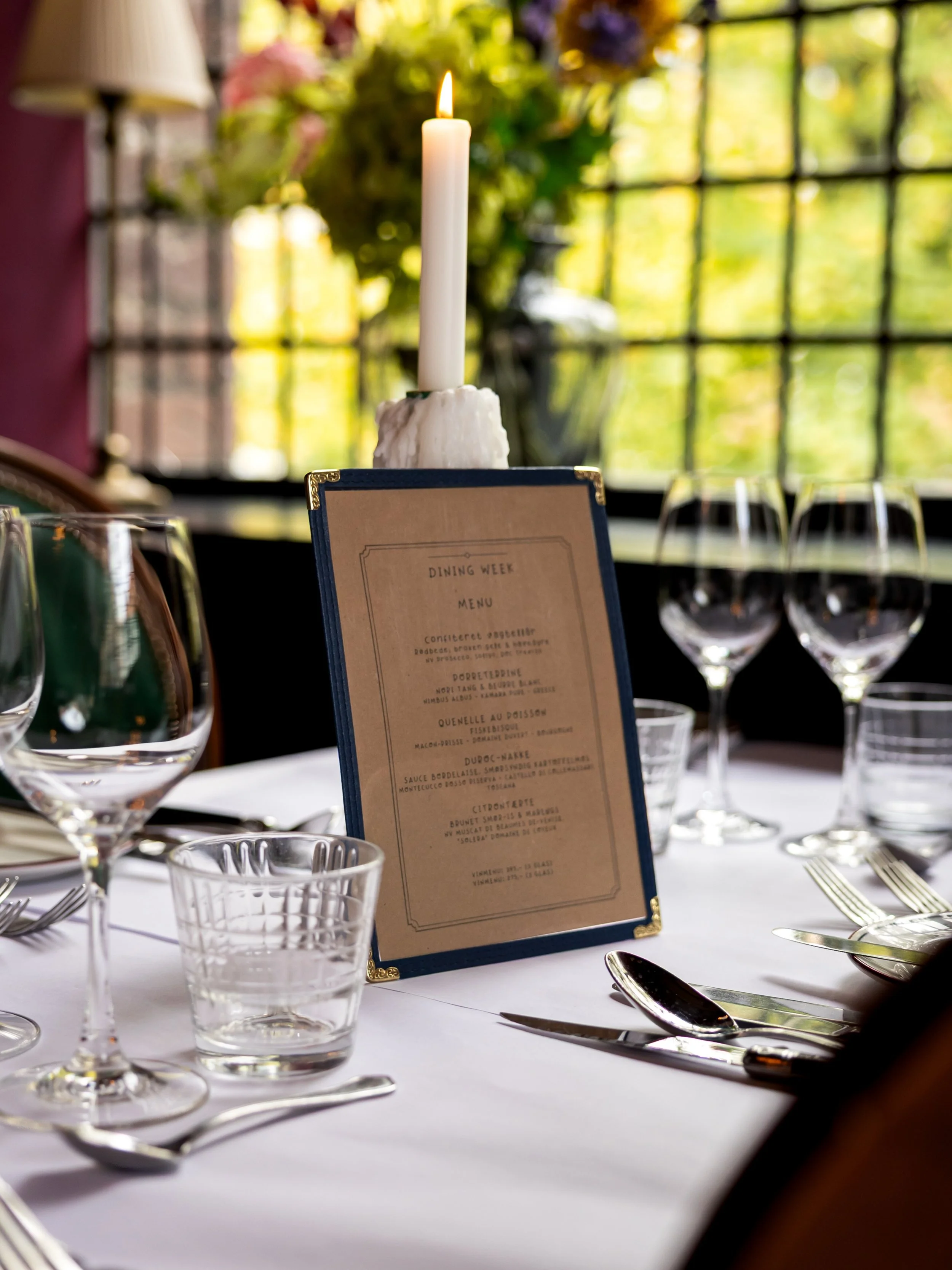 F&aring; billetter tilbage til Dining Week 🍽️
Nyd 5 serveringer i Nikolaj Kirkes smukke rammer for 350 kr. + billetgebyr. Gl&aelig;d jer blandt andet til confiteret vagtell&aring;r, duroc-nakke og citront&aelig;rte. Vi tilbyder ogs&aring; en vegetar
