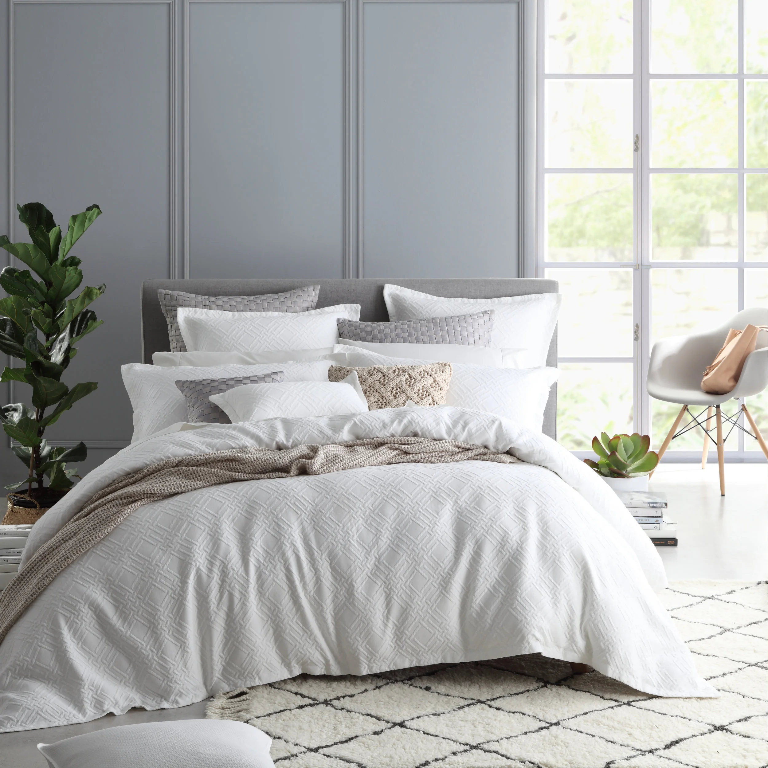 Fitzroy White Main01.jpg