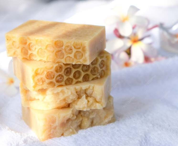 FORMATION : Fabriquer ses cosmétiques avec les produits de l’Abeille Noire