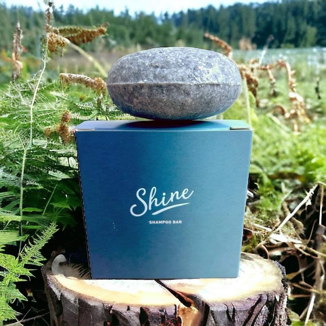 Not only do Shine Shampoo Bars work like liquid shampoo, but they also offer numerous other advantages: 

🌍 Eco friendly
✈️ Travel friendly
🕰️ Long lasting
🌿 Crafted with natural ingredients
🚿 Easy to use 

Leaving your hair looking and feeling f