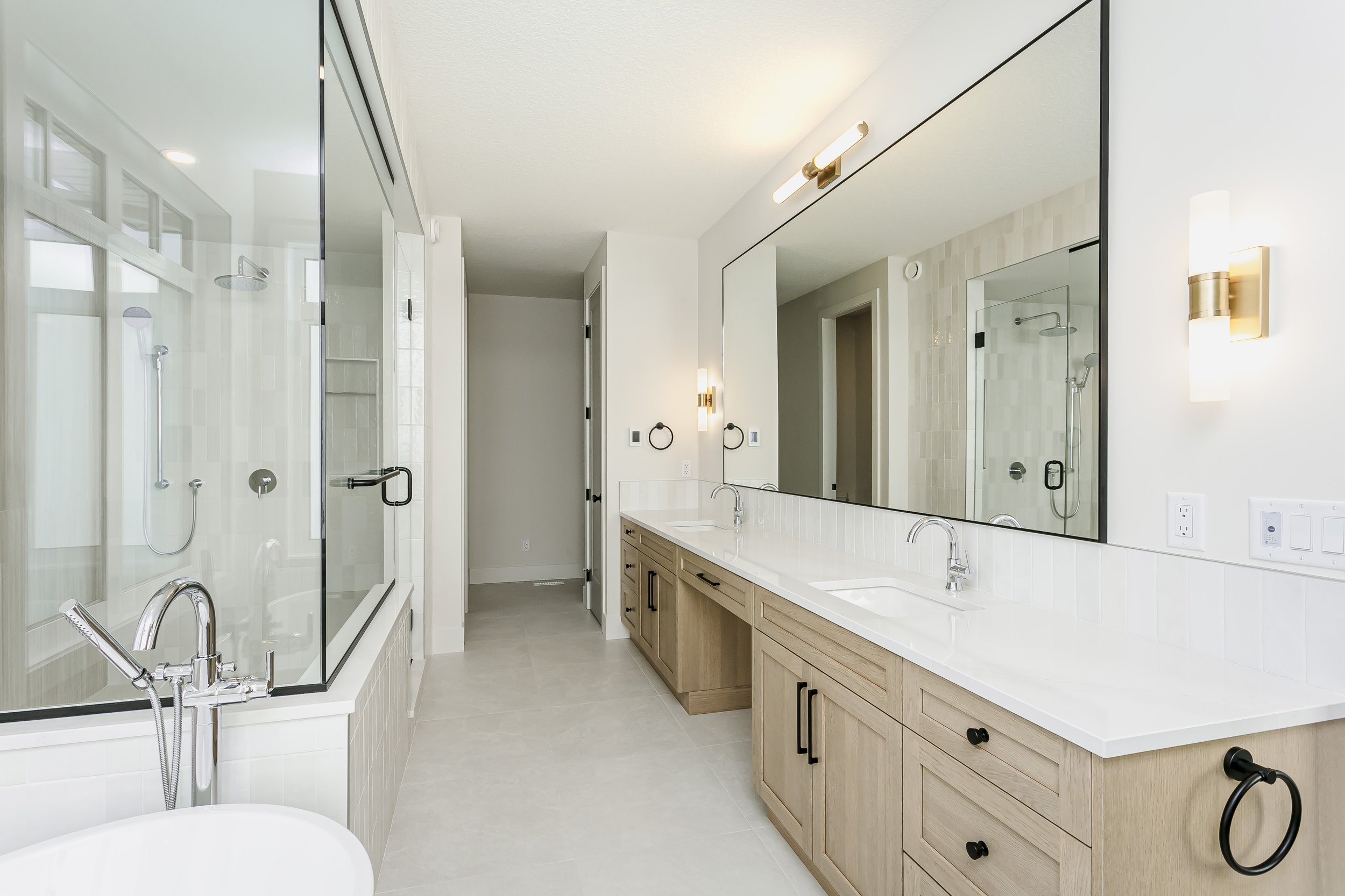 Ensuite in the Lakefront at 24 Jubilation Drive in Jensen Lakes St. Albert by Urbis Infill Homes. (Copy)