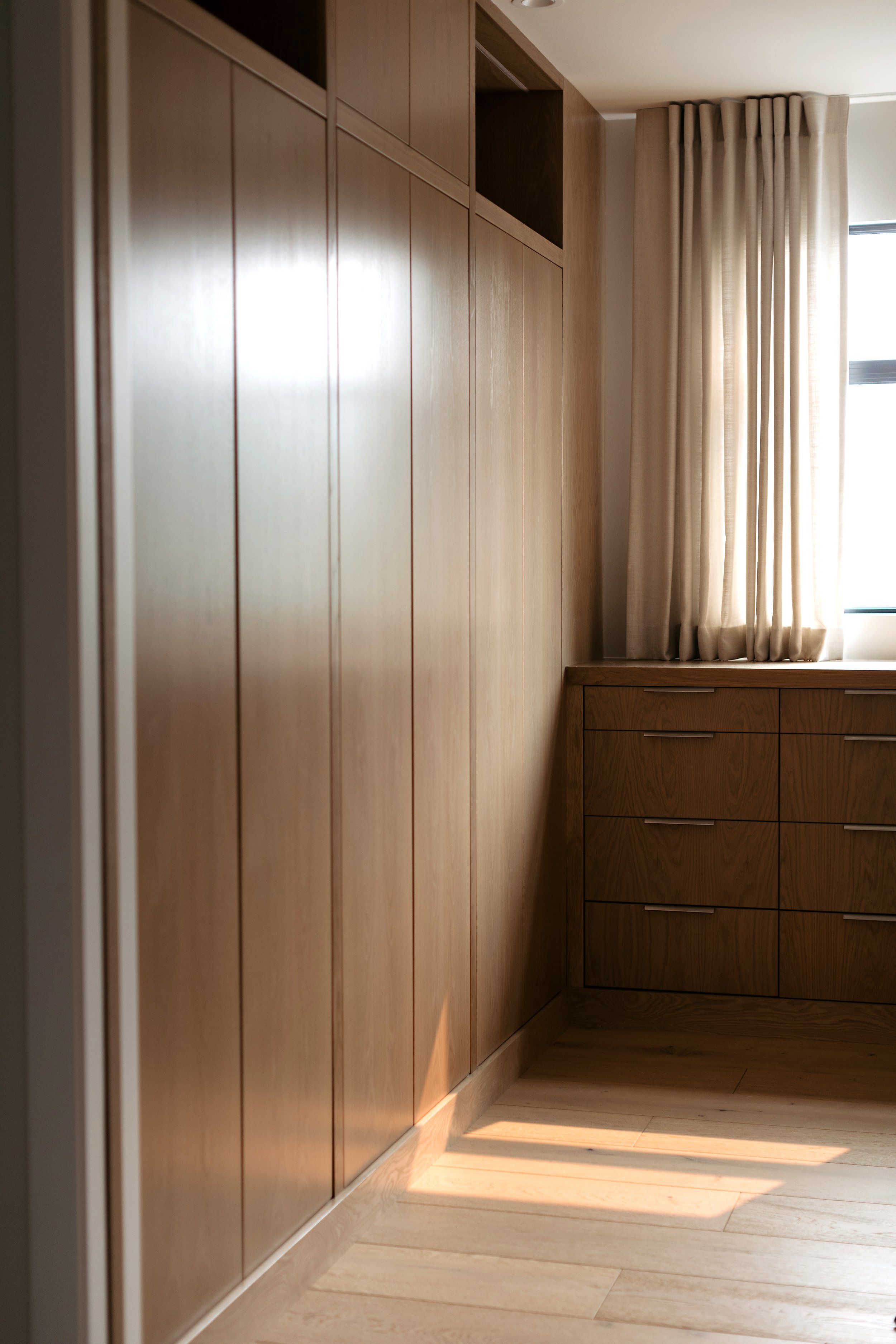 Walk-in closet in Crestwood 146 Custom by Urbis Infill Homes in Edmonton.