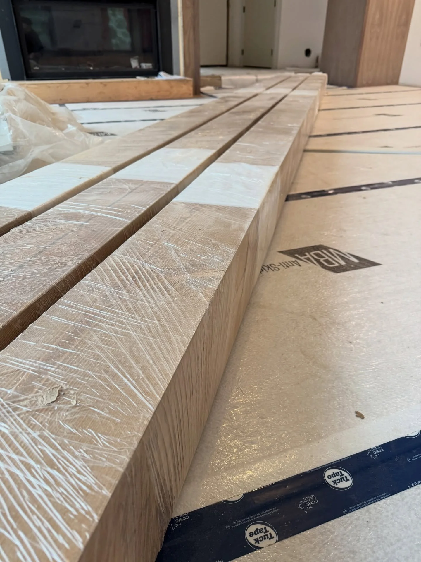 The latest and greatest at Mackenzie Drive. ⚒️

Our Mackenzie Drive Reno is well underway, with tiling and hardwood from @ironriversurfaces and cabinetry now complete. Millwork and finishing carpentry is in progress...

With the @kresswellinteriors t