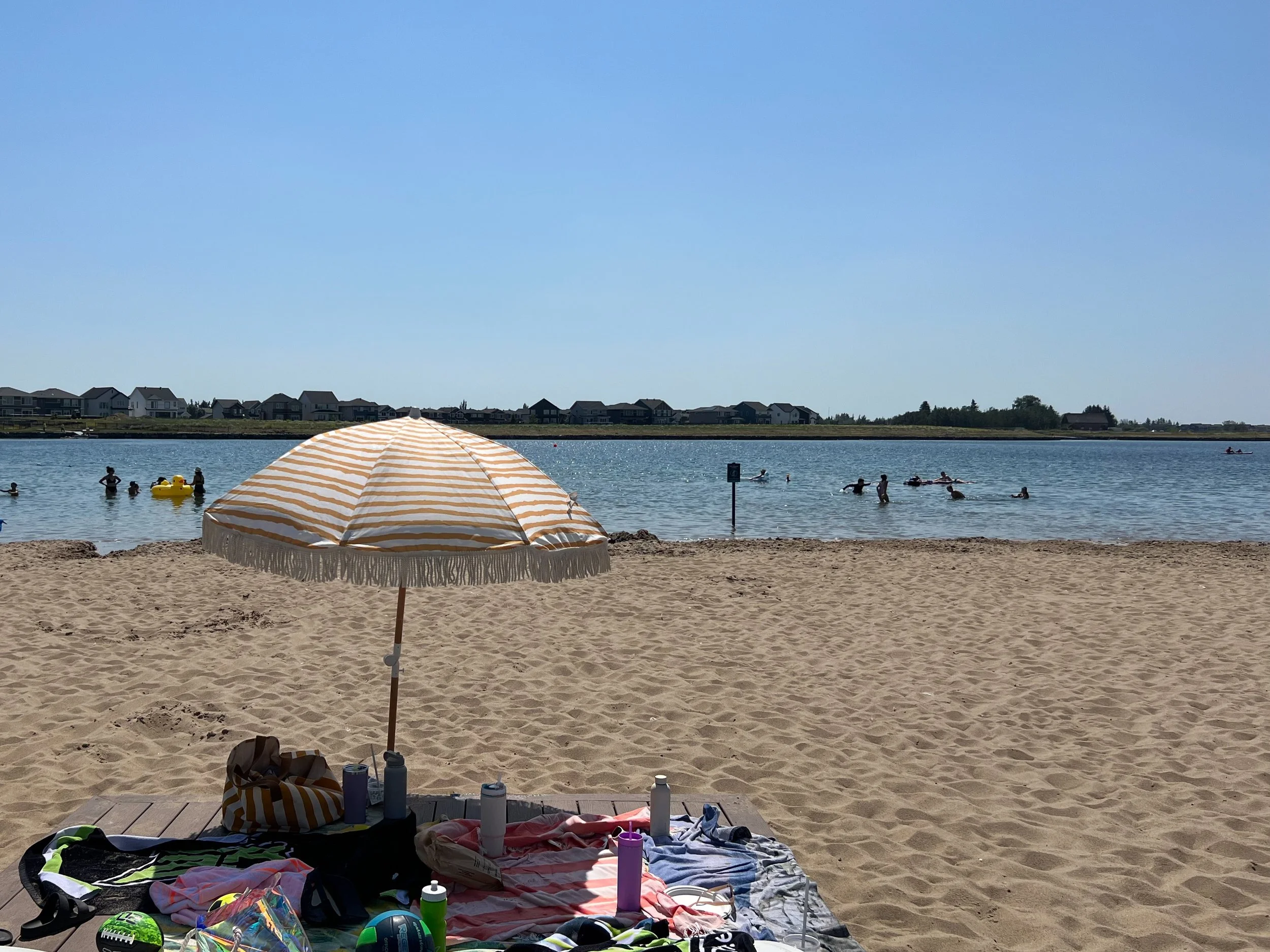 Long days at the lake are just around the corner. 🌊

May Long Weekend signals a change in the seasons, with patio furniture being uncovered, paddleboards pulled from storage, and time spent outdoors taking priority.

At @jensenlakes, that shift feel