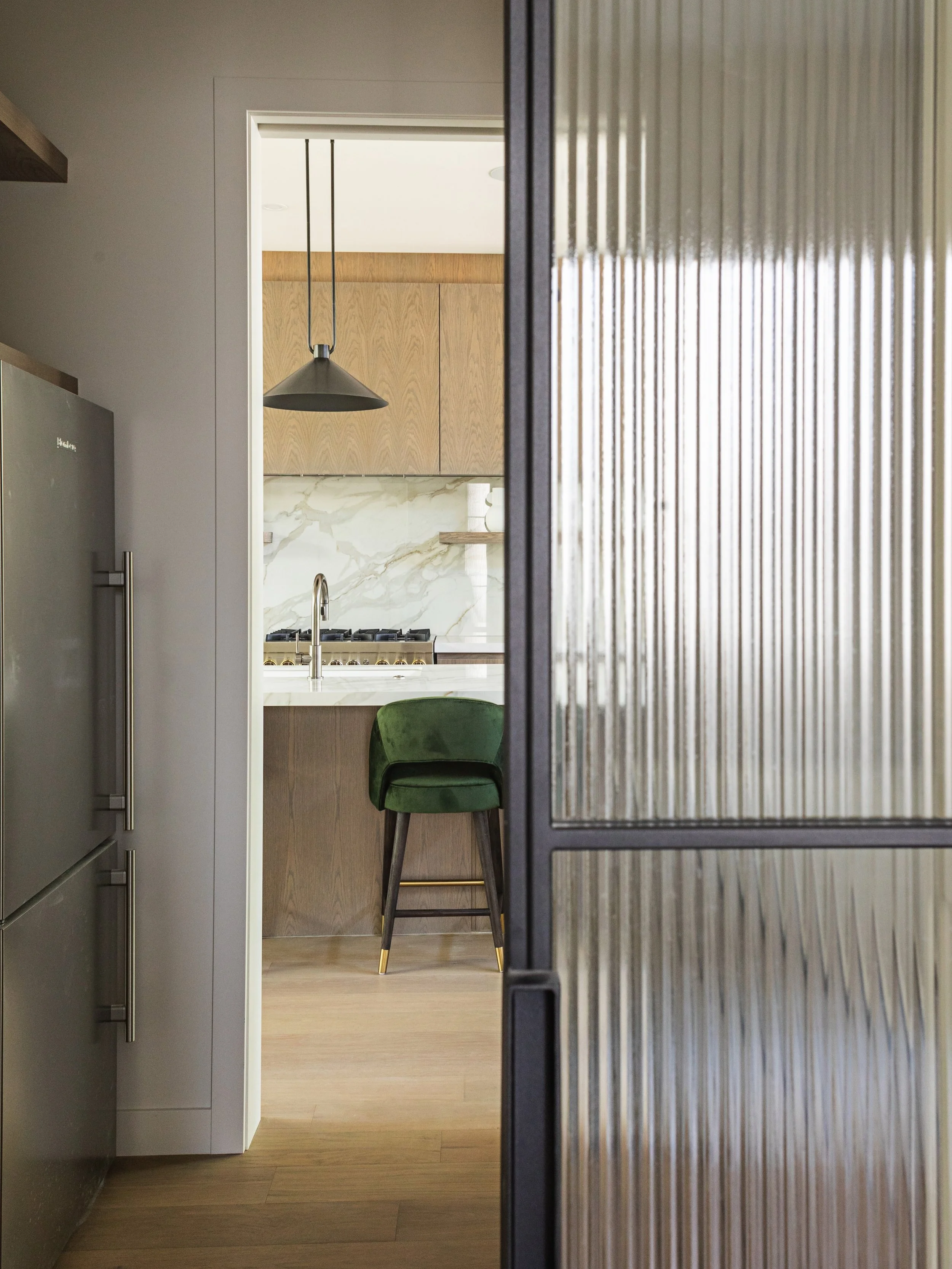 Small details, intentionally designed. 💫

When building a custom home, even the smallest of details are thoughtfully considered, as demonstrated by this pantry door designed by @yegclosetsglass and @iron_elements_inc in our Crestwood 144 project.

&