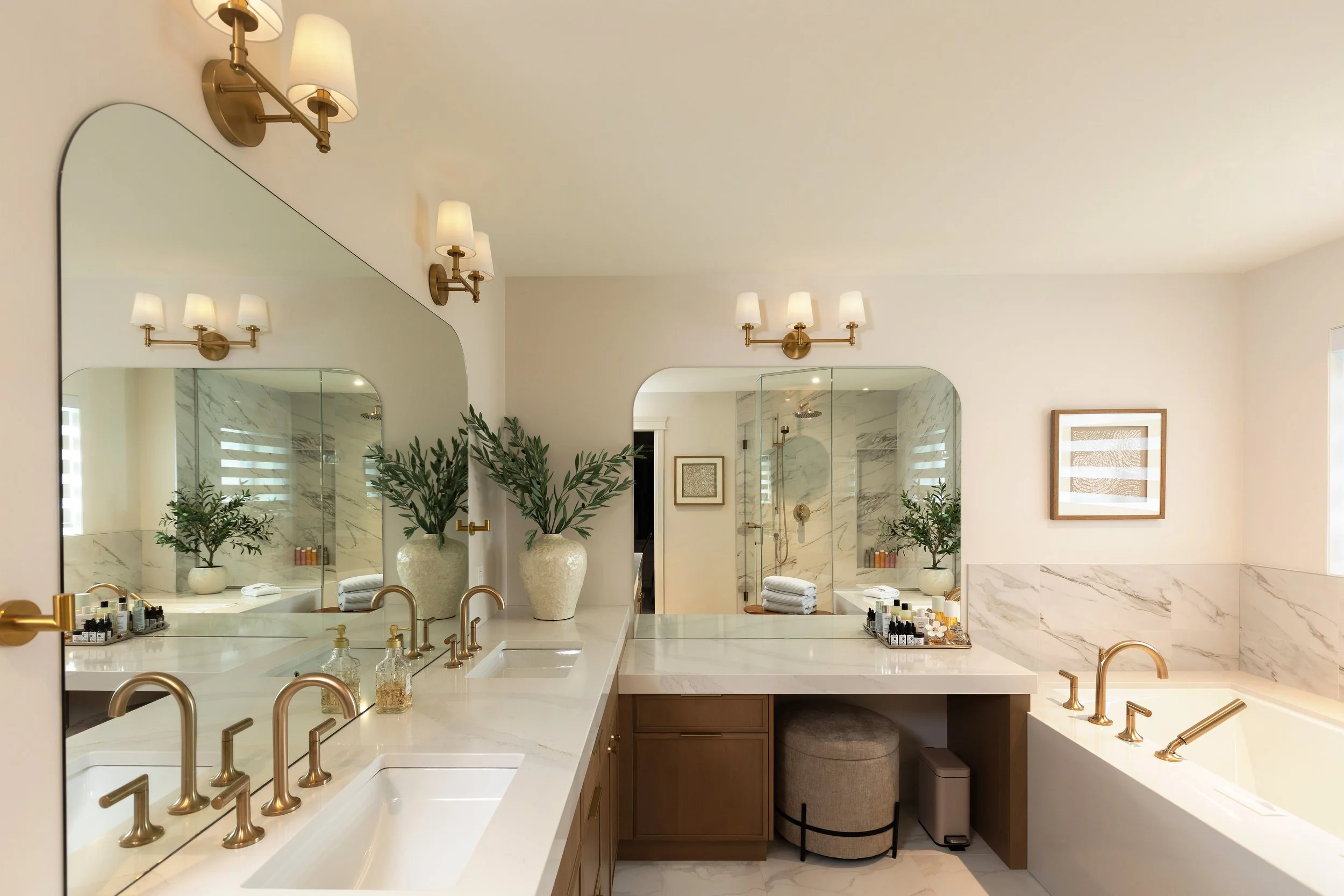 Ensuite in the Sherwood Park Reno by Urbis Infill Homes.