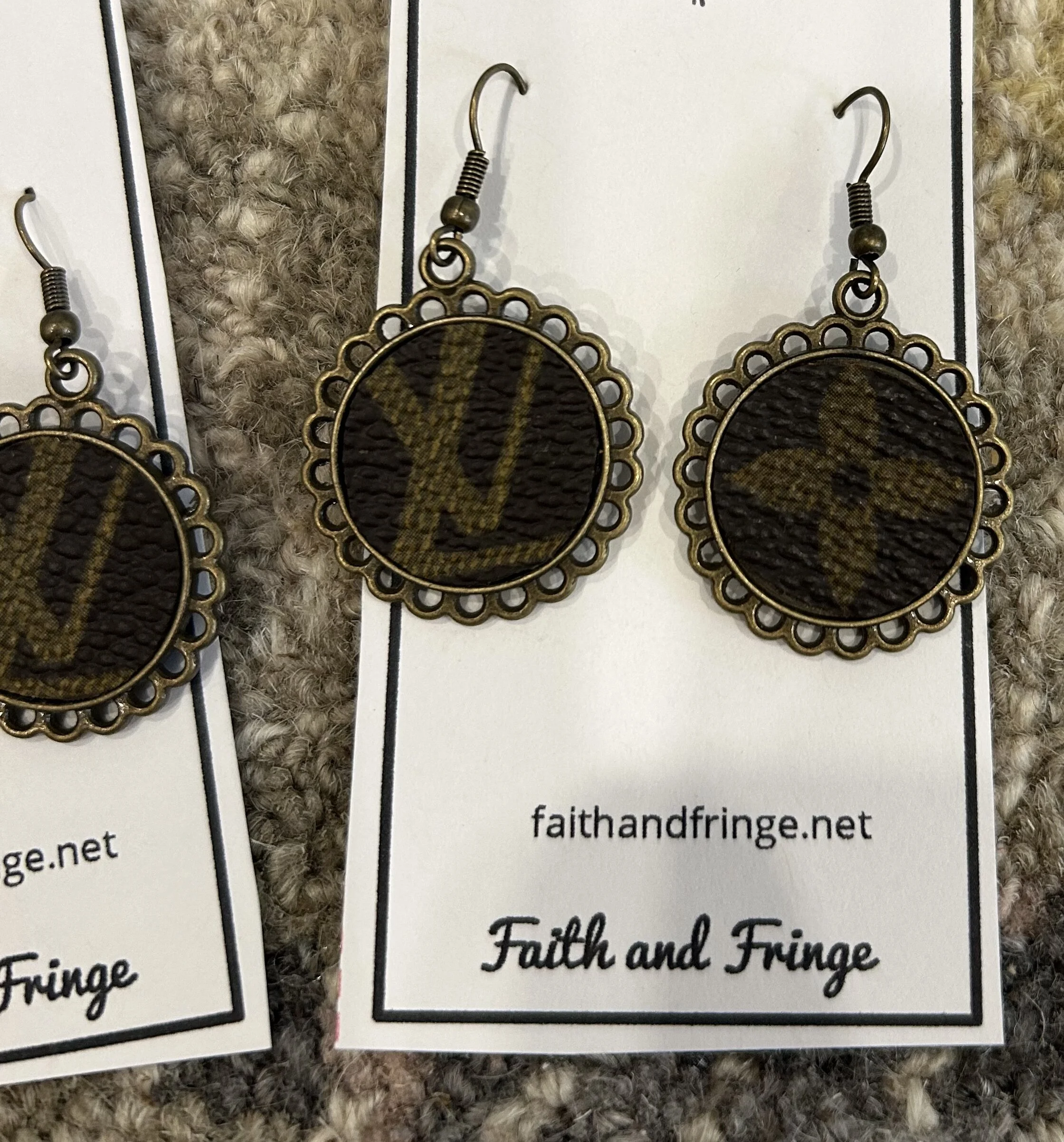 5F4E90D5-DB85-43C9-8E2A-743E192067AF