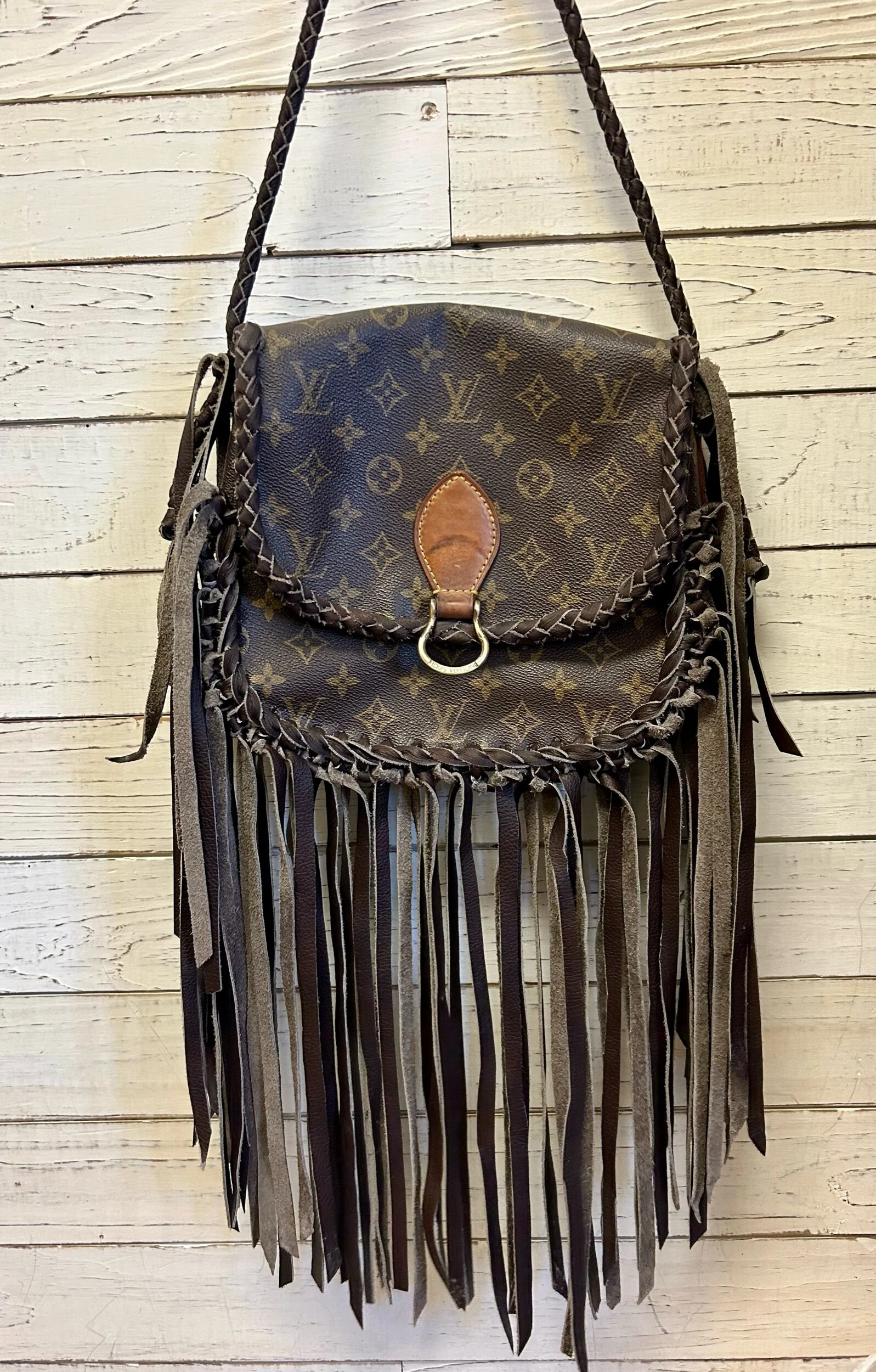 88B27CDF-7B06-4B8D-9043-03D1A3FC0229