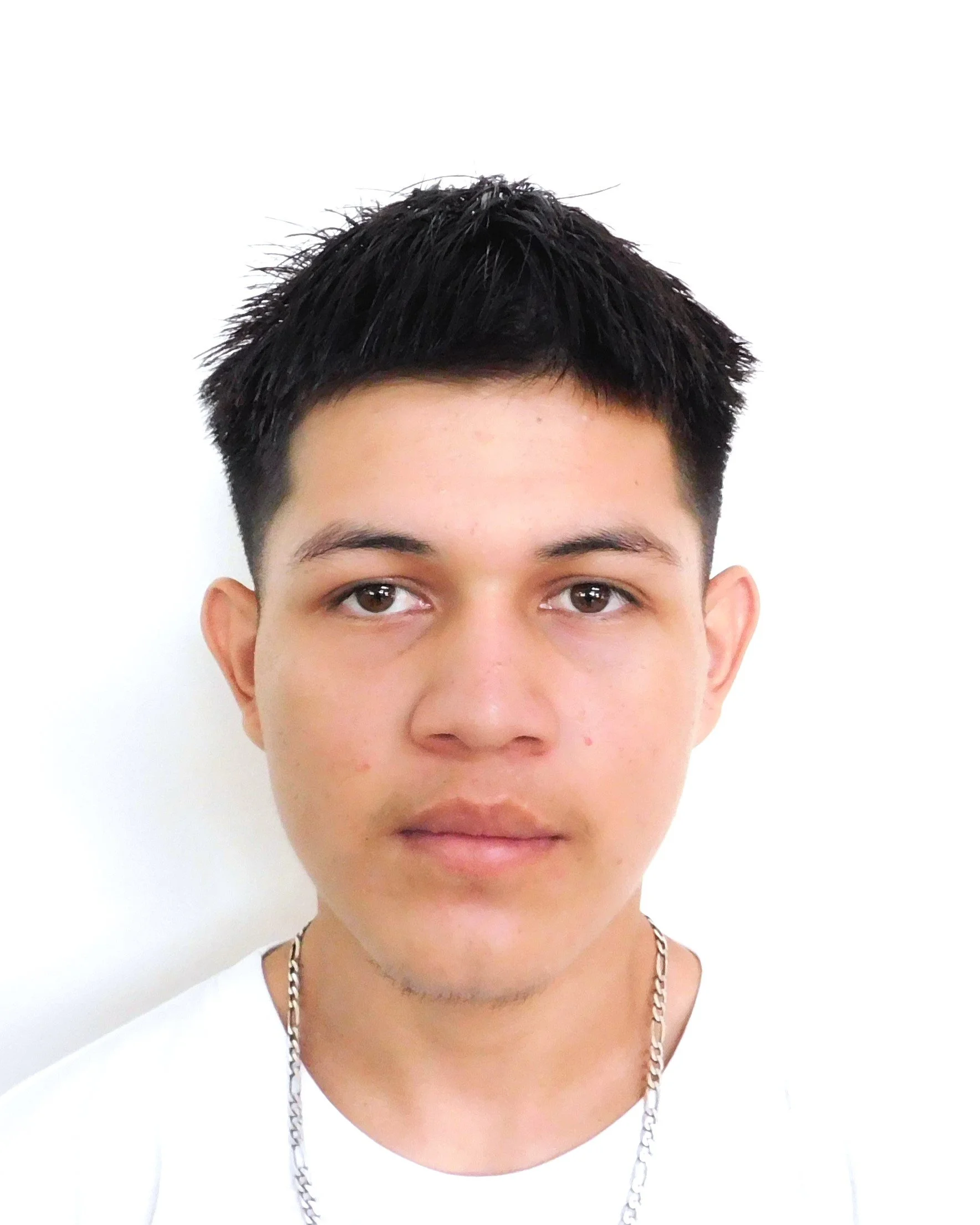 Byron Flores