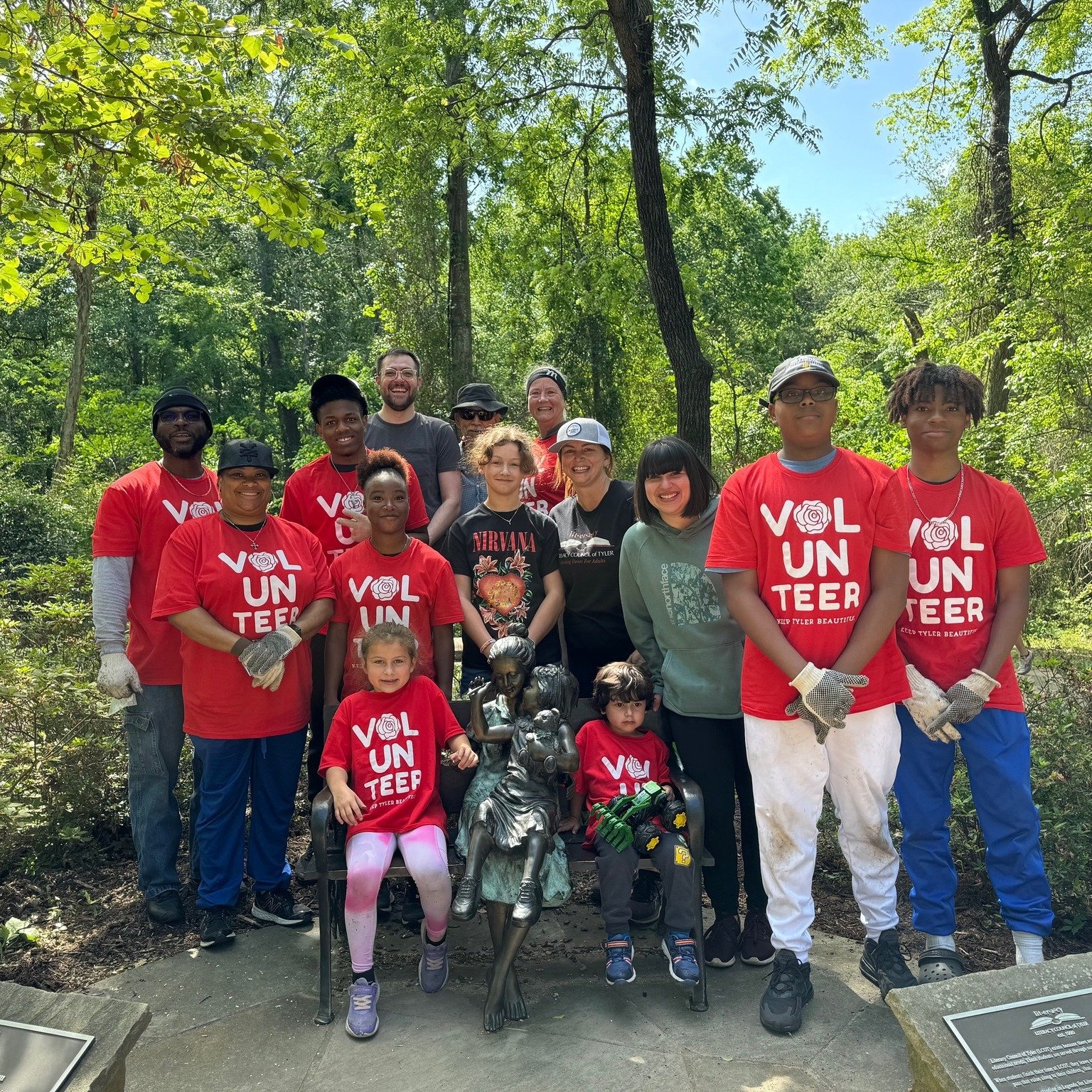 What a beautiful morning at Tyler Parks and Rec's Great Tyler Cleanup! Our staff and volunteers worked hard on our Legends for Literacy Park, which is located directly behind Southside Park (455 Shiloh Rd, Tyler, TX 75703). 🌸 If you're ever walking 