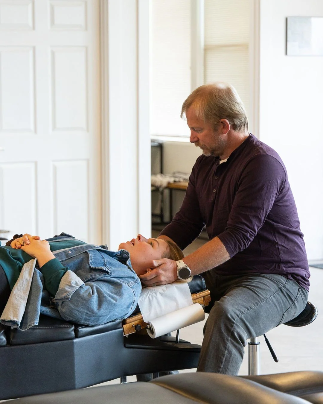 🕵️ Monday Mood: Channeling full Sherlock Holmes energy trying to find the source of your headaches.
Spoiler: It might be your neck.
Let&rsquo;s get you adjusted and out of detective mode.
📍Open today,  come reset your nervous system.
